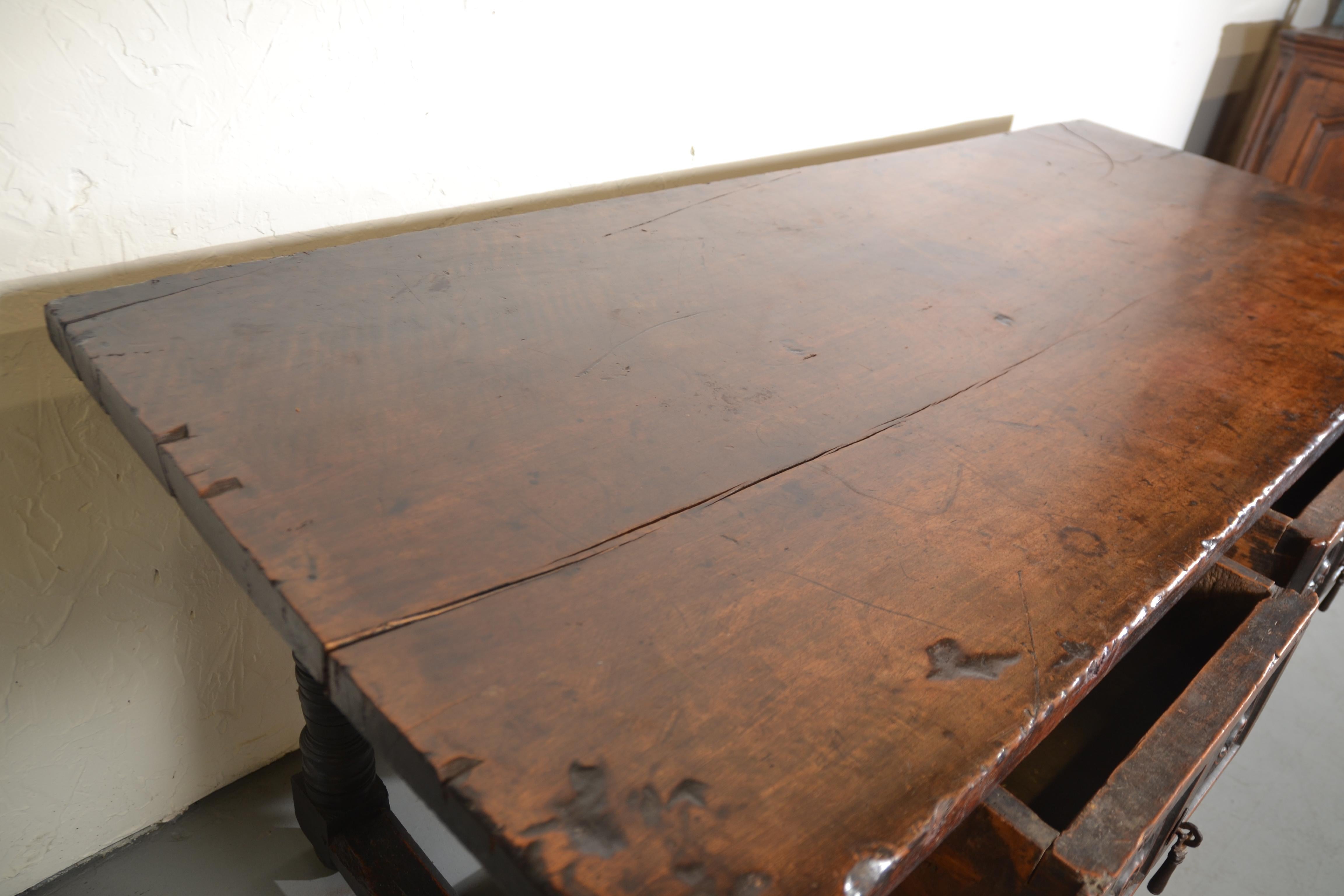 18th Century and Earlier Spanish Work Table in Oak, C.1680 For Sale