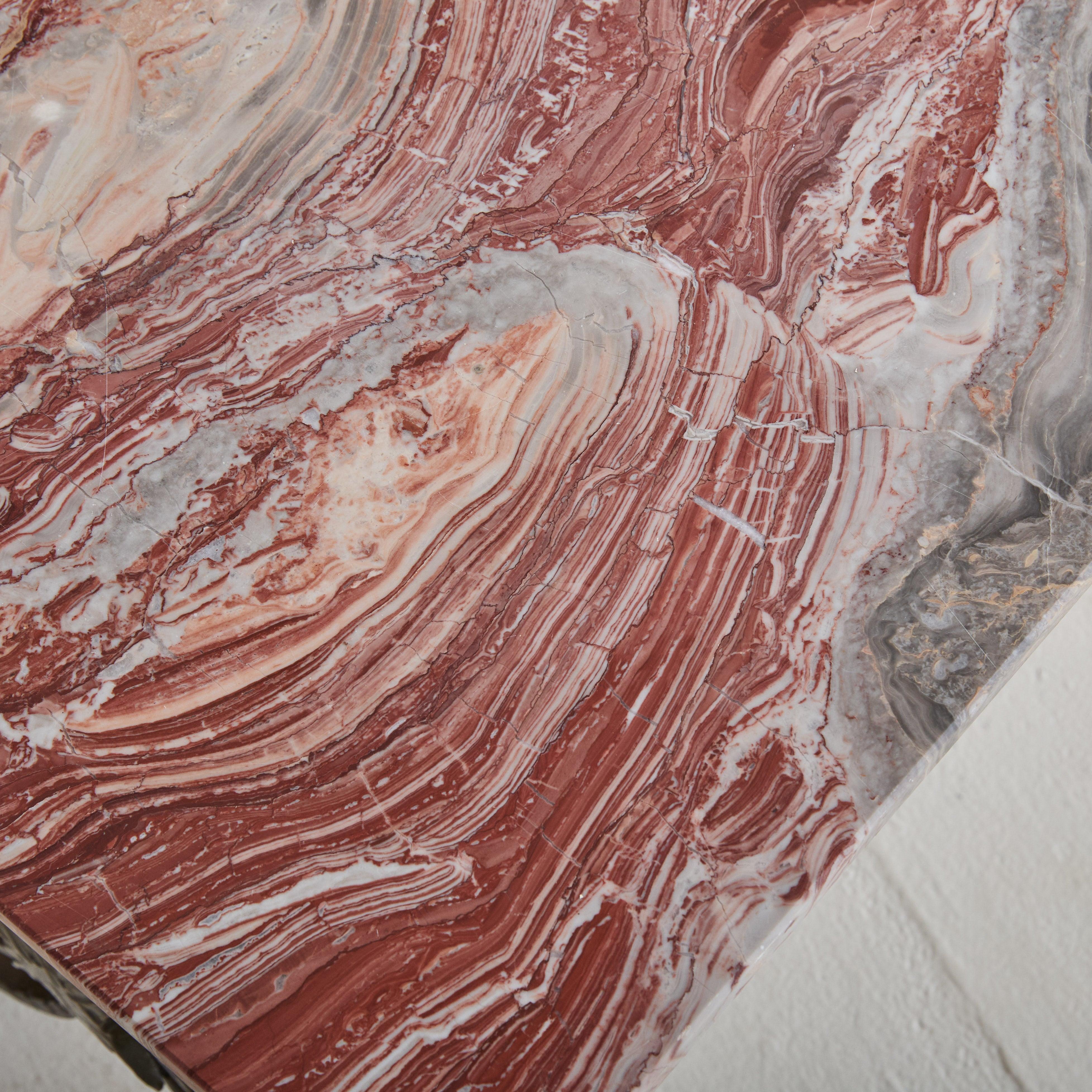 Mesa de centro española de hierro forjado con tapa de mármol rojo, S. XIX en venta 2