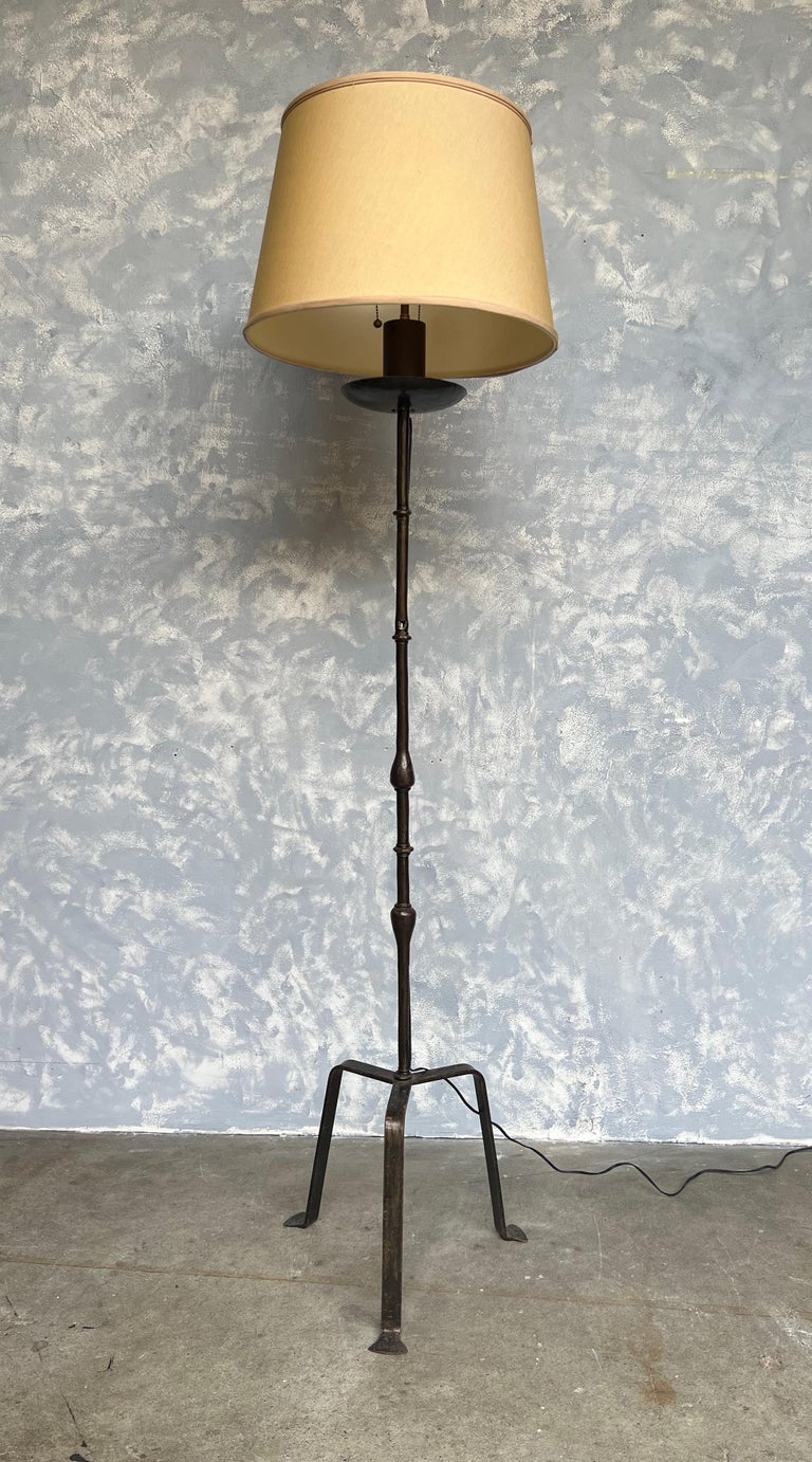 Spanish Wrought Iron Floor Lamp on a Tripod Base For Sale at 1stDibs