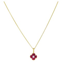 Collier pendentif fleur en or jaune 18 carats avec diamants et rubis de 1,51 carat