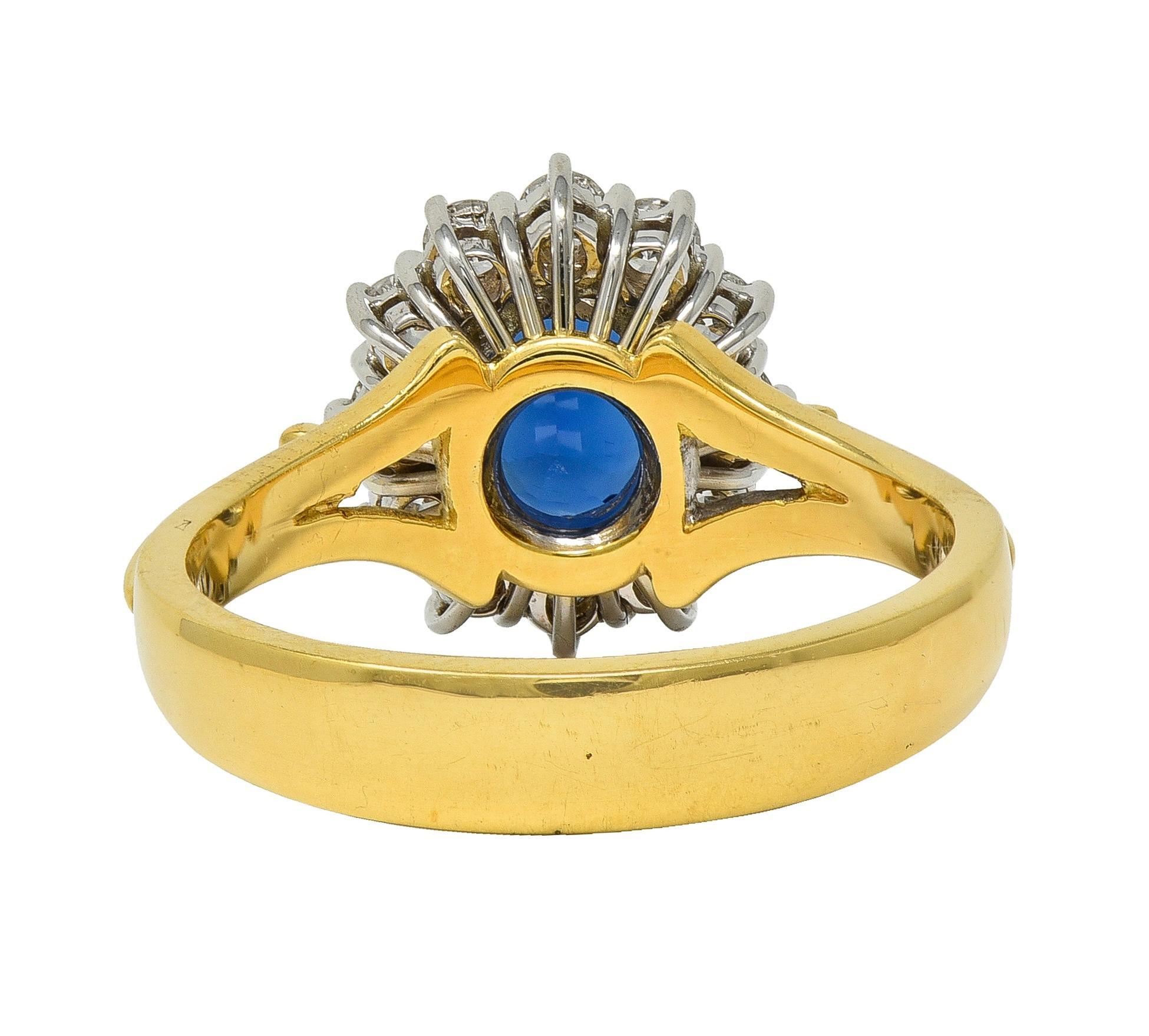 Spark 1990er Jahre 2,25 Karat Saphir Diamant 18 Karat Zweifarbiger Gold Vintage Halo-Ring mit Halo-Ring (Ovalschliff) im Angebot