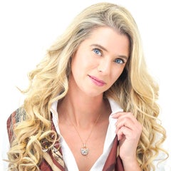 Collana con chiave e lucchetto incastonati di diamanti di Spark Creations