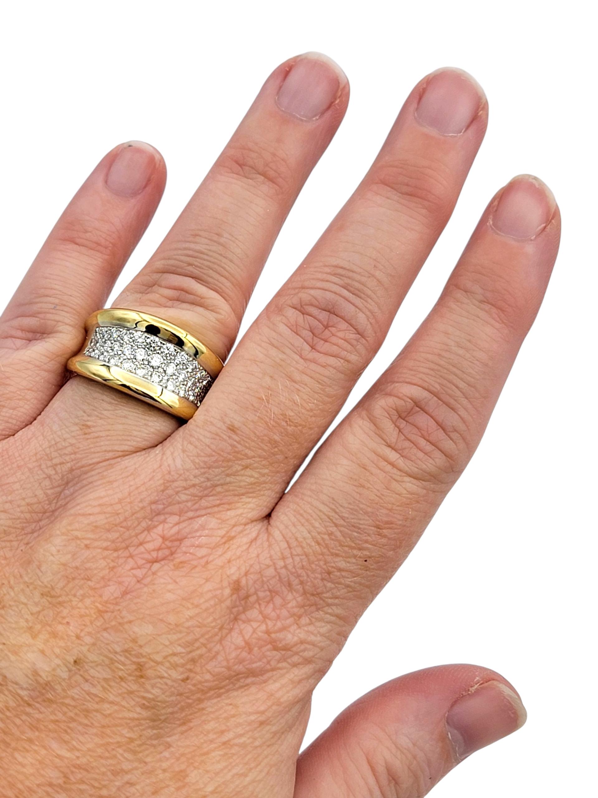 Spark Creations Pavé Diamond Concave Band Ring aus 18 Karat Weiß- und Gelbgold im Angebot 3