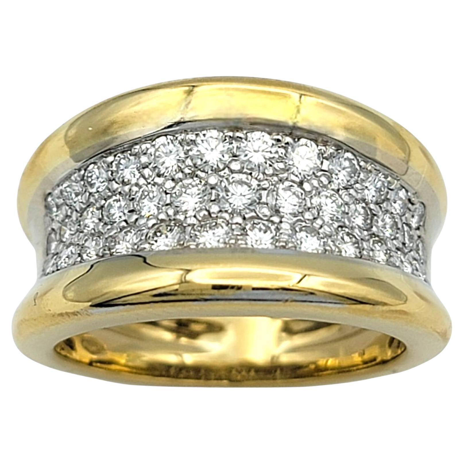 Spark Creations Pavé Diamond Concave Band Ring aus 18 Karat Weiß- und Gelbgold im Angebot