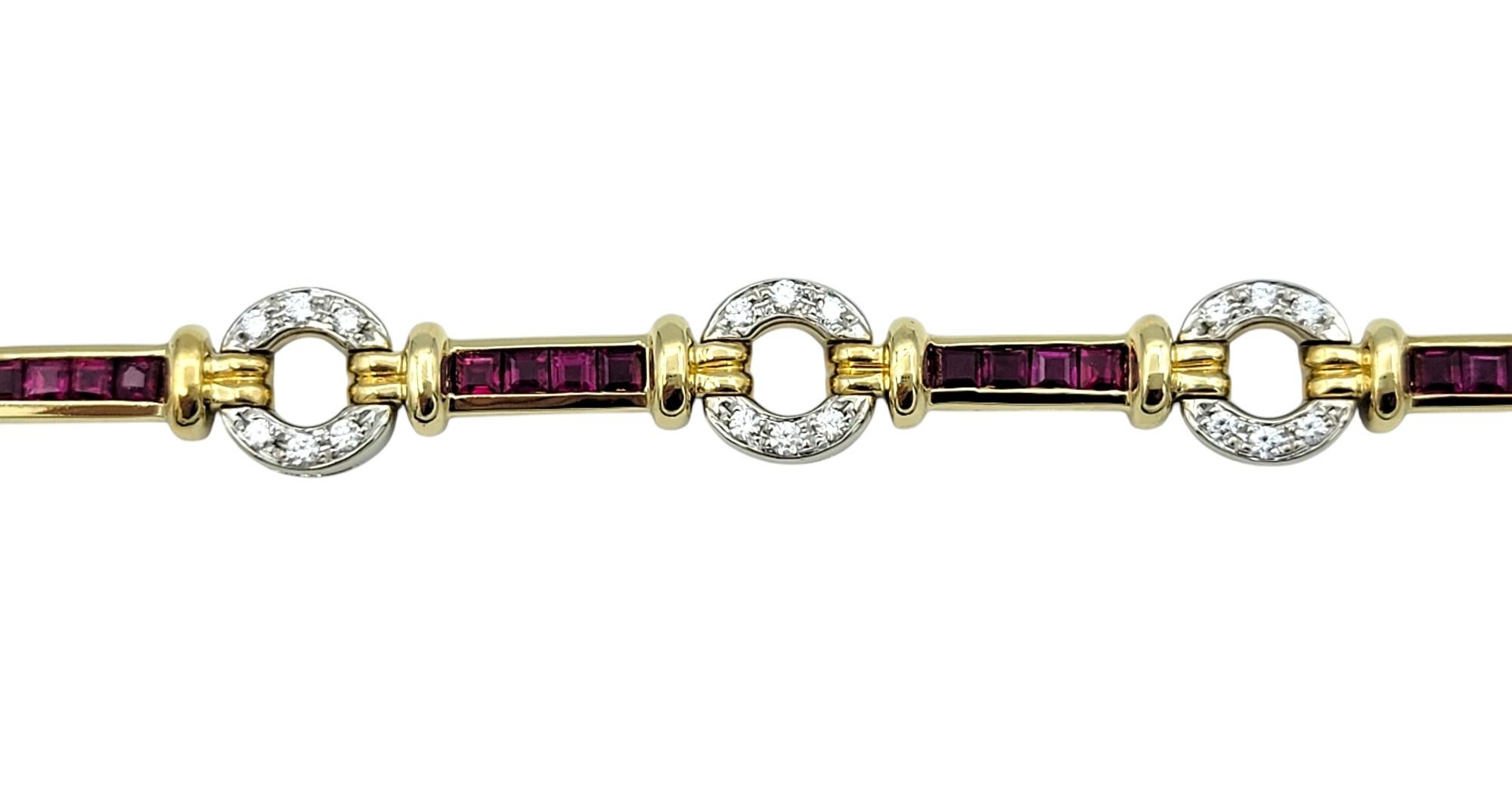 Contemporain Bracelet à maillons station Spark Creations en or jaune 18 carats, rubis et diamants en vente