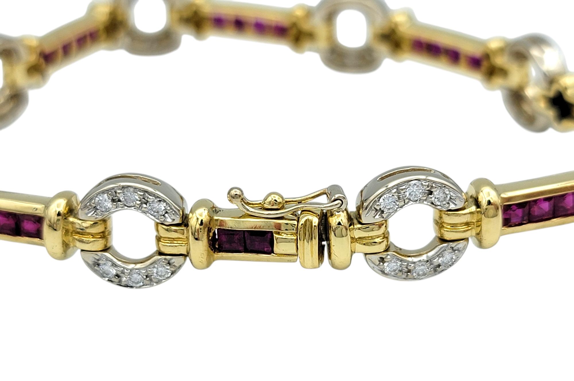 Bracelet à maillons station Spark Creations en or jaune 18 carats, rubis et diamants Bon état - En vente à Scottsdale, AZ