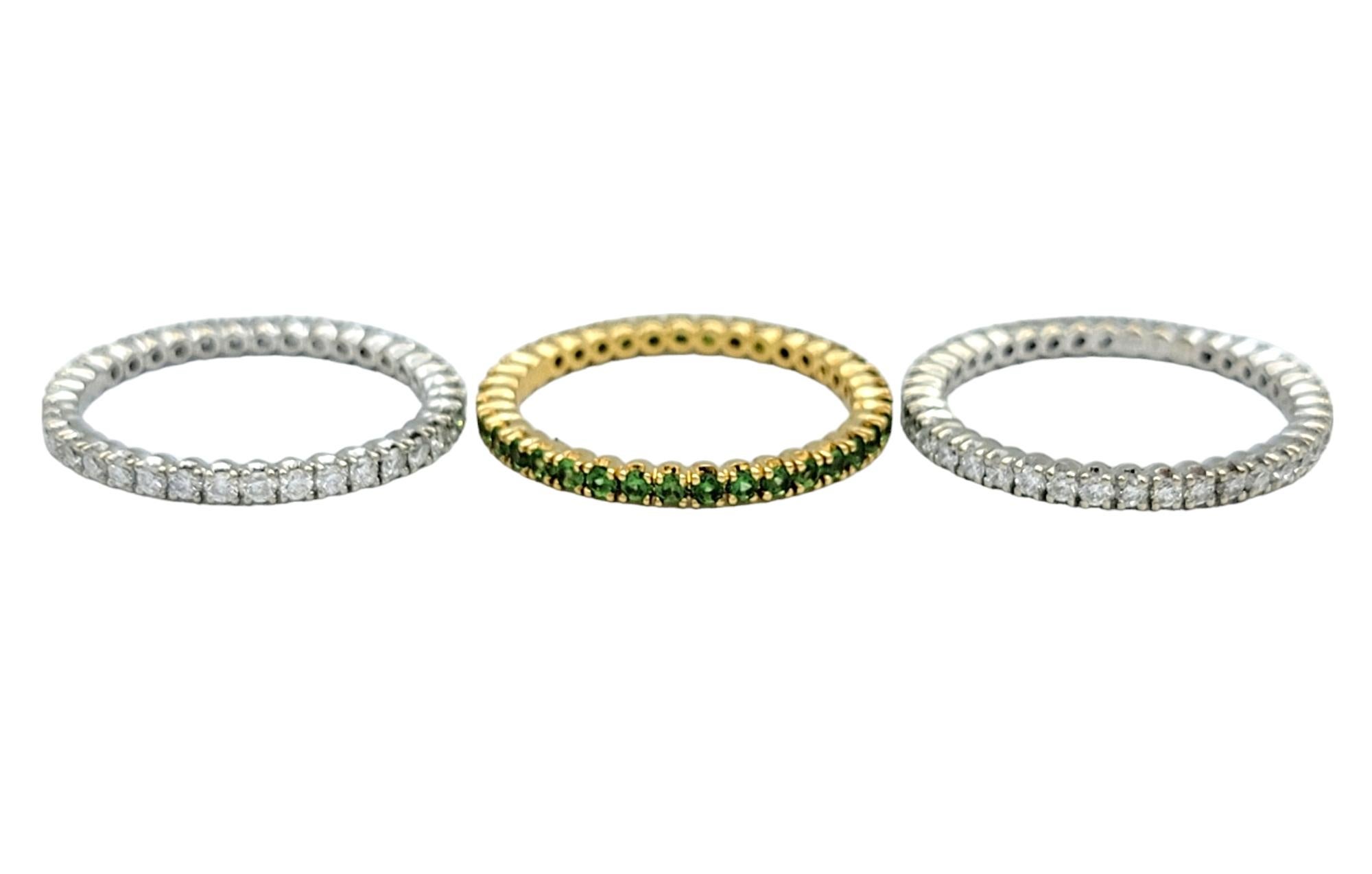 Taglio rotondo Spark Creations: anello impilabile con granato tsavorite e diamanti in oro 18 carati in vendita