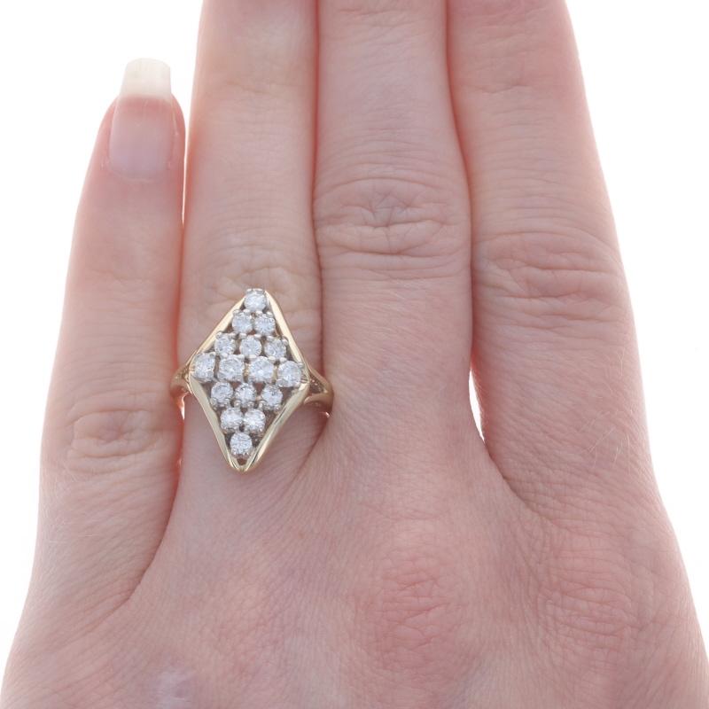 Round Cut Spark Diamond Cluster Cocktail Ring - Yellow Gold 14k Round Brilliant 1.00ctw For Sale