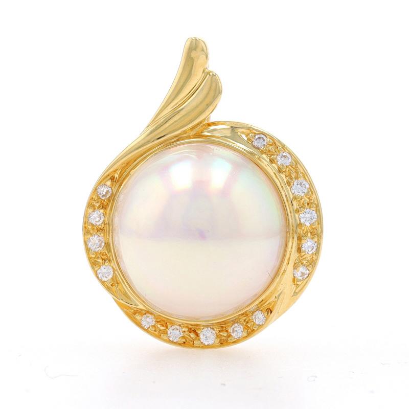 Brand: Spark

Metal Content: 18k Yellow Gold

Stone Information
Natural Mabe Pearl
Diameter: 15mm

Natural Diamonds
Carat(s): .15ctw
Cut: Round Brilliant
Color: E - F
Clarity: VS1 - VS2

Total Carats: .15ctw

Style: Pearl Enhancer
Theme: