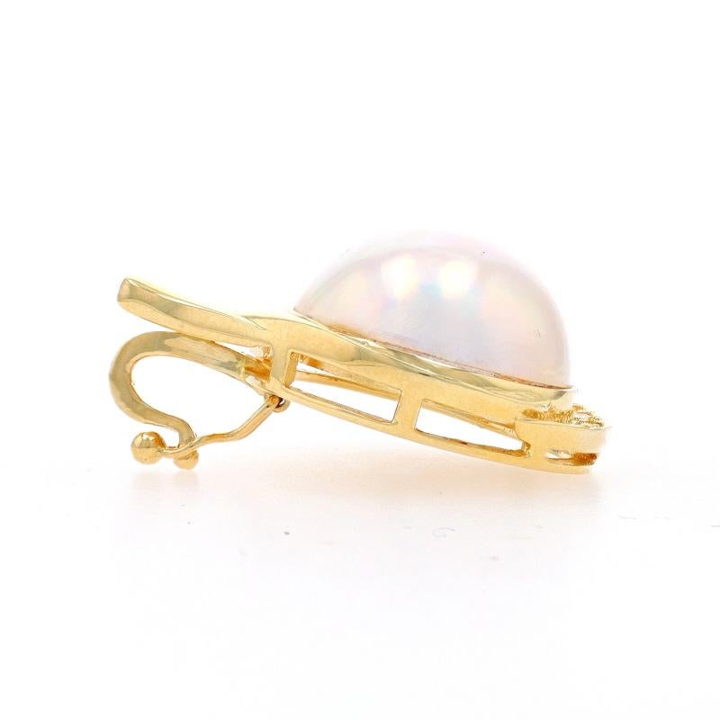 Round Cut Spark Mabe Pearl & Diamond Pearl Enhancer Pendant Yellow Gold 18k .15ctw Swirl For Sale