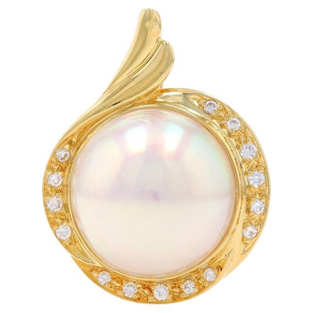 Spark Mabe Pearl & Diamond Pearl Enhancer Pendant Yellow Gold 18k .15ctw Swirl For Sale