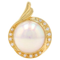 Spark Mabe Pearl & Diamond Pearl Enhancer Pendant Yellow Gold 18k .15ctw Swirl