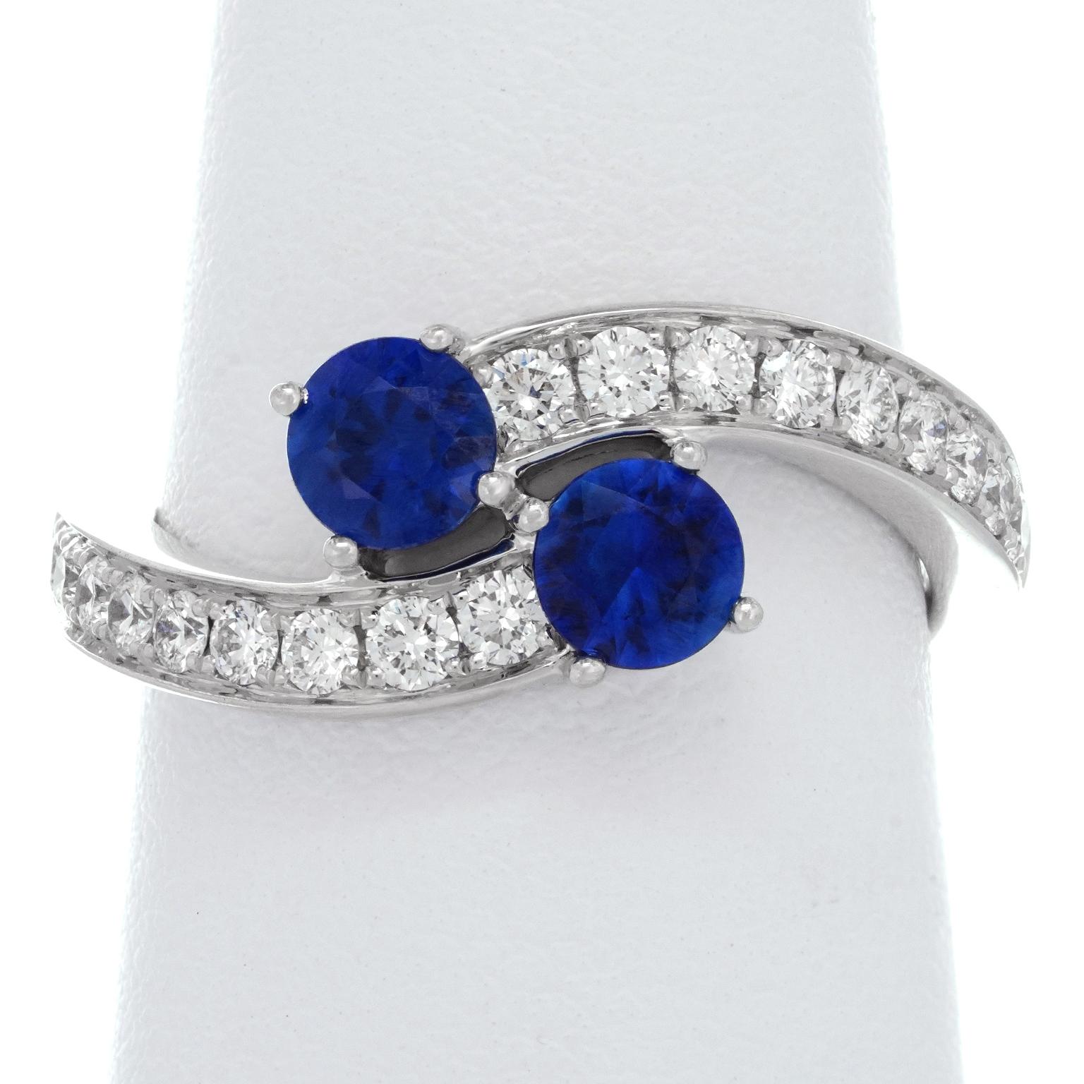 Spark Sapphire & Diamond Ring For Sale 8