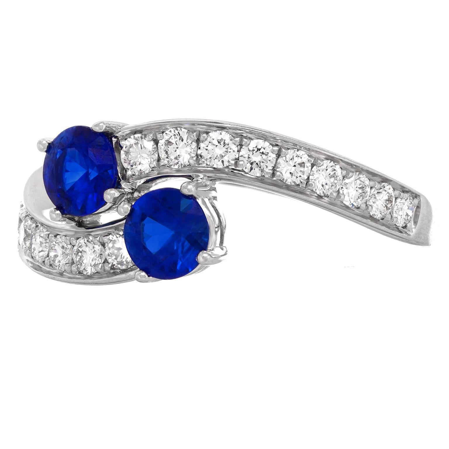 Round Cut Spark Sapphire & Diamond Ring For Sale
