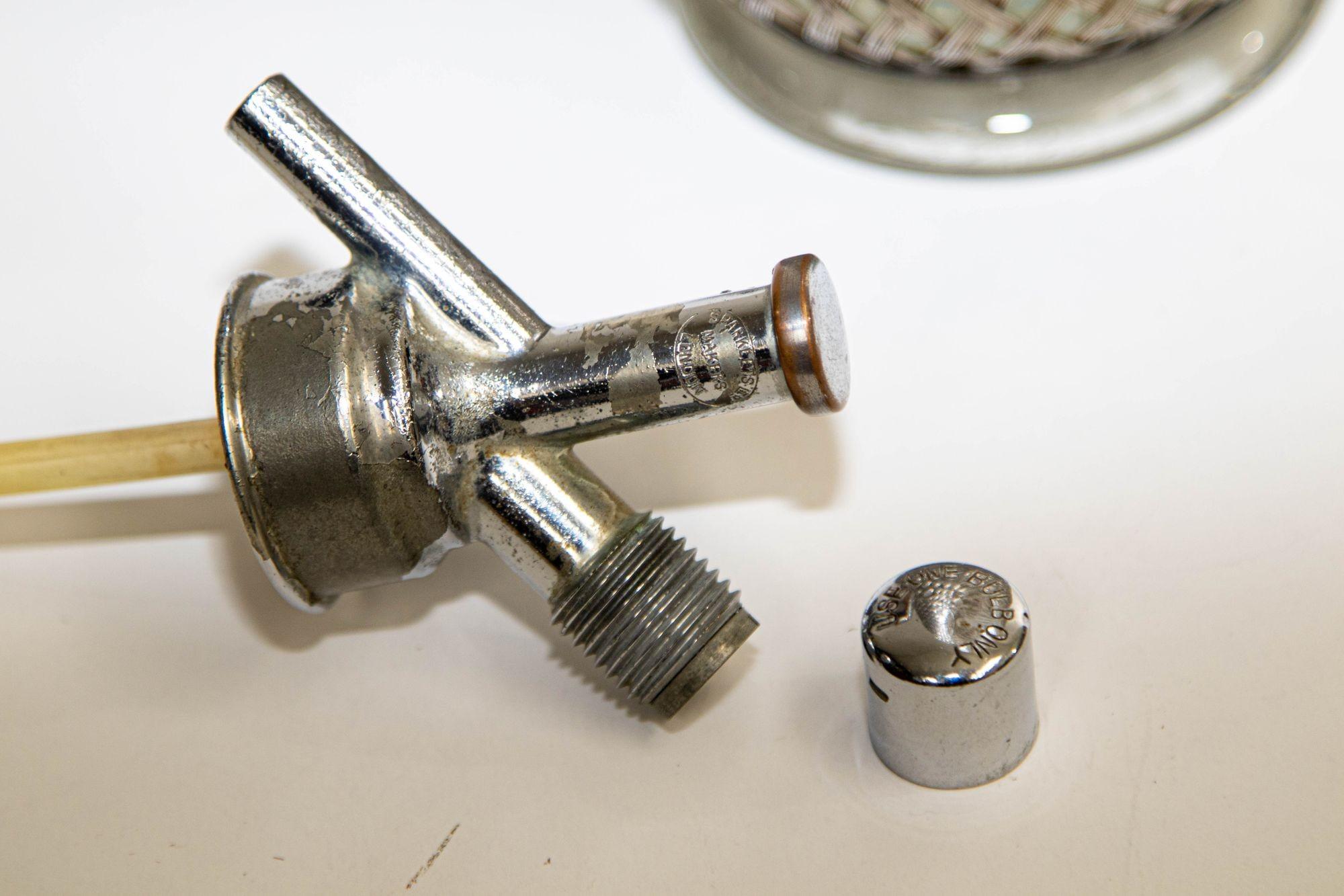 Sparklest Makers London Sifón inglés de metal gris y cristal, 1930 en venta 8