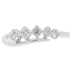 sparkling 0.27ct Natural Diamond Five-Stone Ring in 18K White Gold