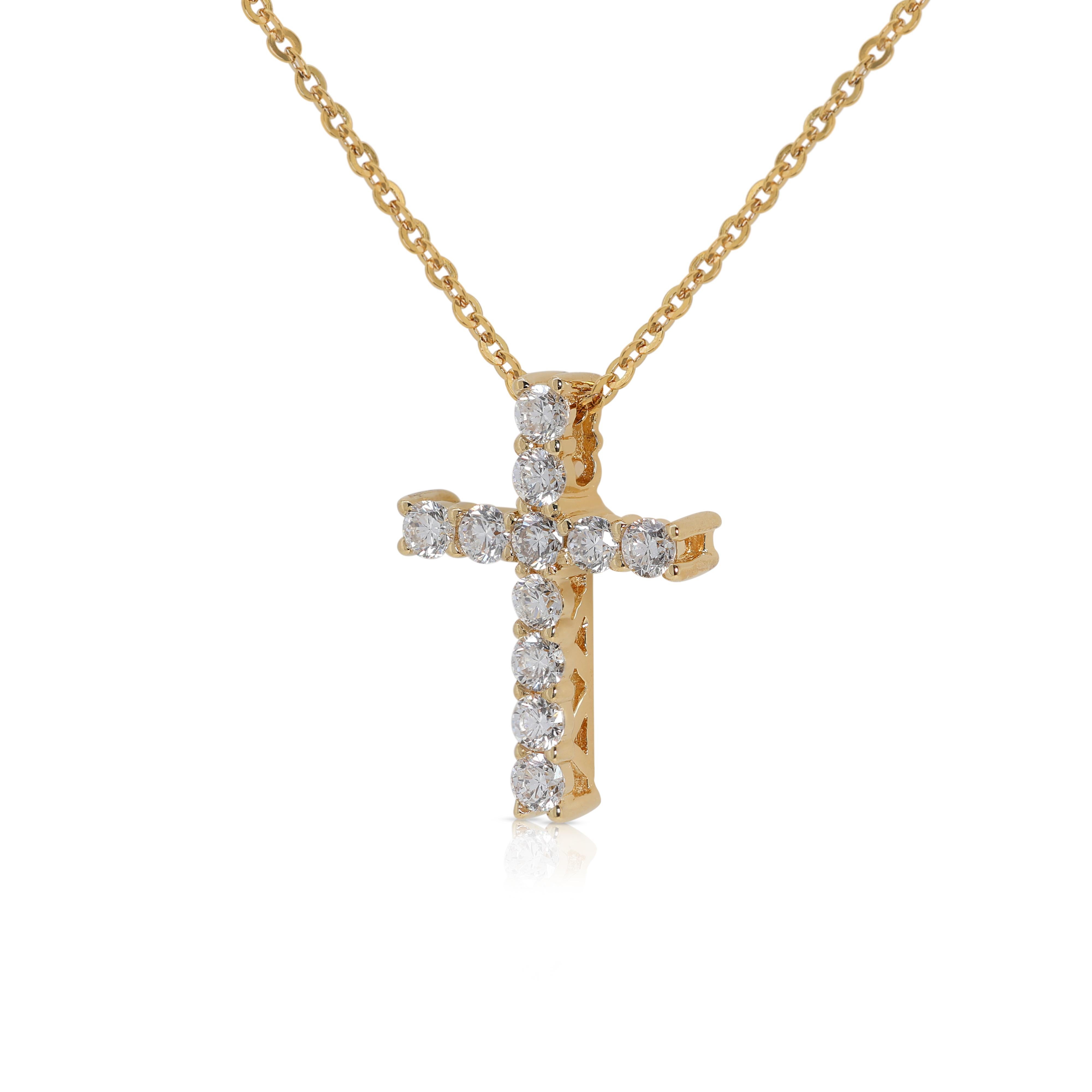 Sparkling 0.30 carat Natural Diamond Necklace in 18K Yellow Gold In Excellent Condition In רמת גן, IL