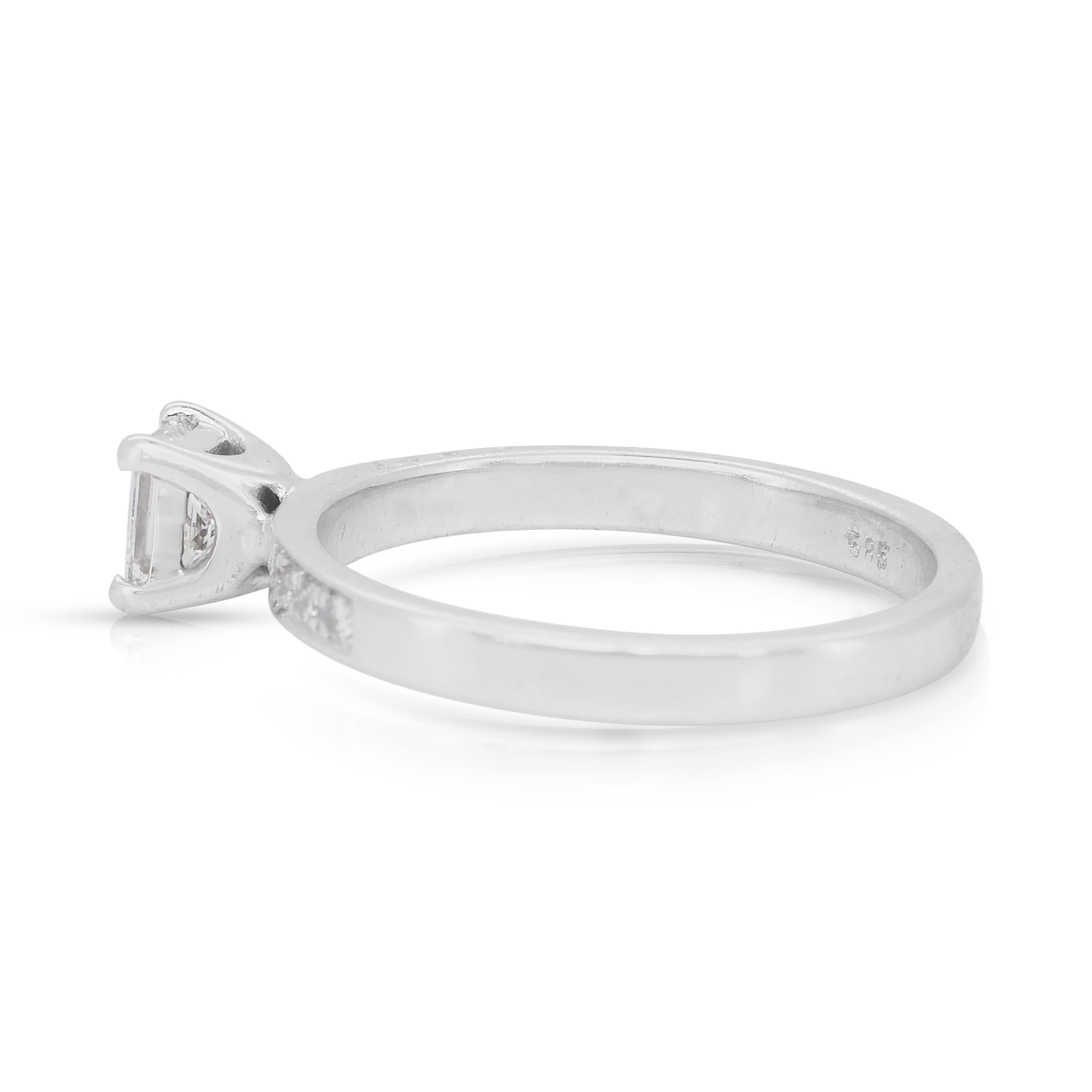 Bague pavée de 0,59ct de diamants en or blanc 14k - Certifiée IGI Pour femmes en vente