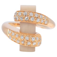 Funkelnder 0,64ct Naturdiamant & Koralle Wrap Ring aus 18K Gelbgold