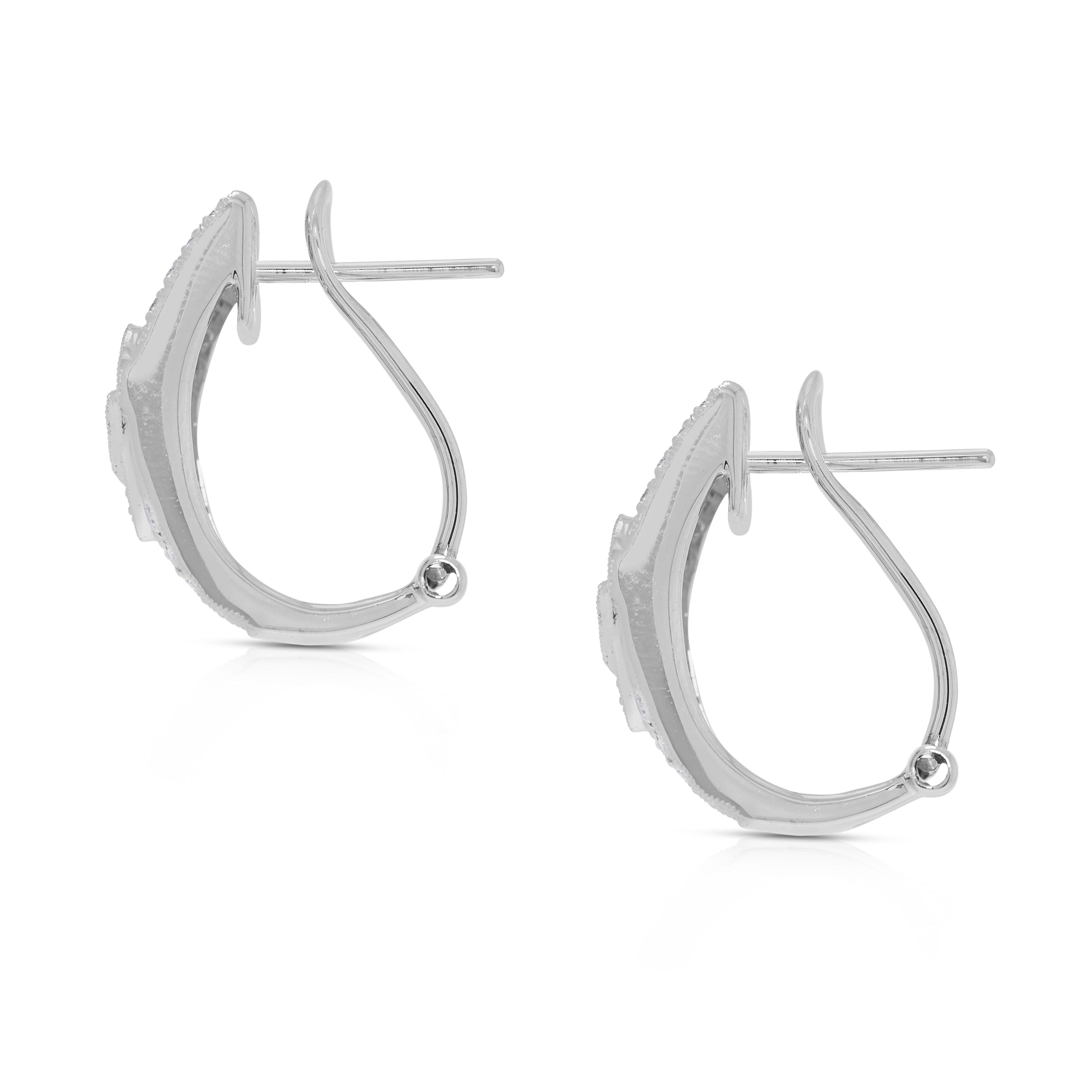Round Cut Sparkling 0.72ct Natural Diamond 18K White Gold Latch Back Earrings For Sale