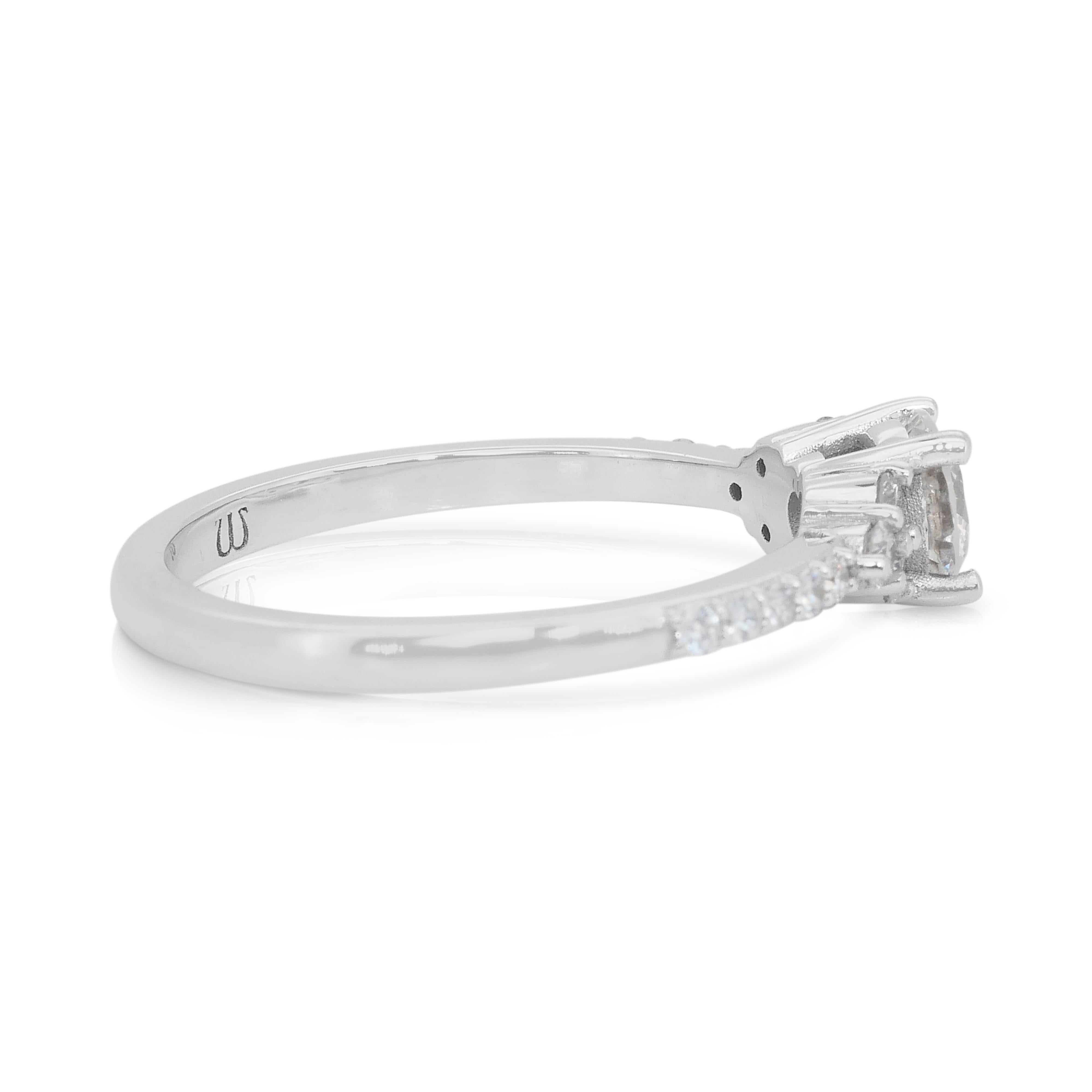 Taille ronde Bague pavée de 0,75ct de diamants en or blanc 18k - Certifiée IGI en vente
