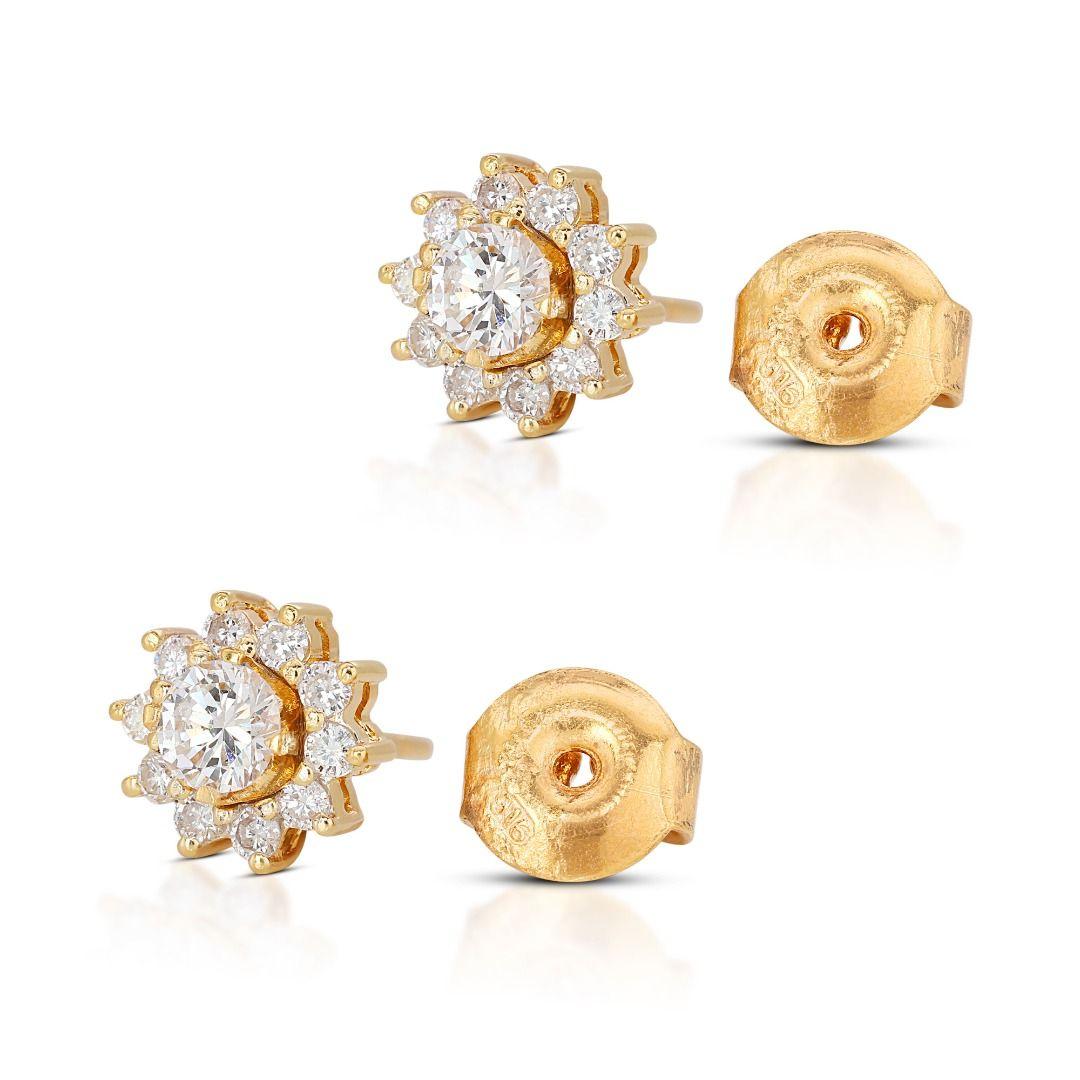 Sparkling 0.78ct Flower Diamond Earrings set in 22K Yellow Gold 1
