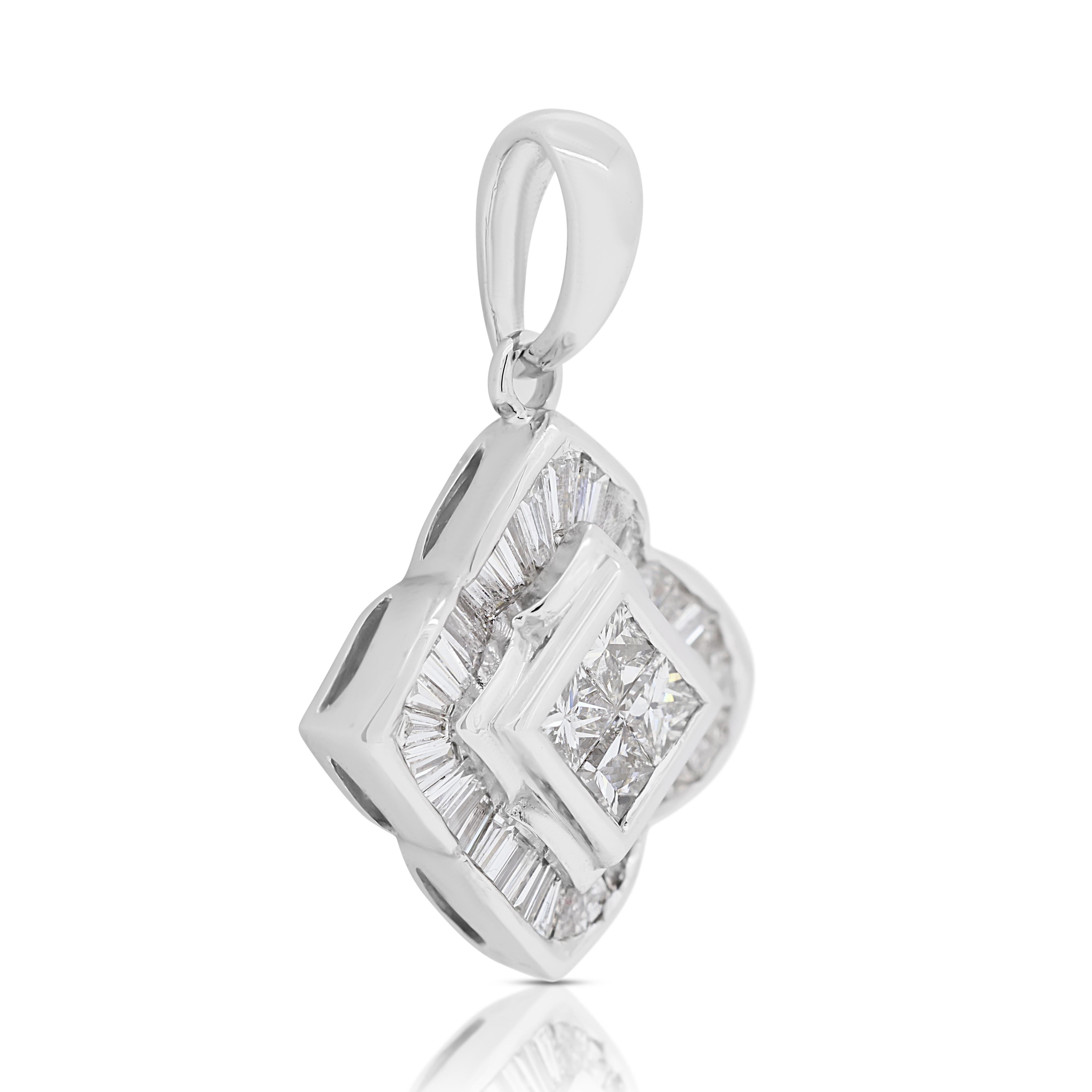 Pendentif étincelant en or blanc 18 carats avec diamant naturel de 0,78 carat Neuf - En vente à רמת גן, IL