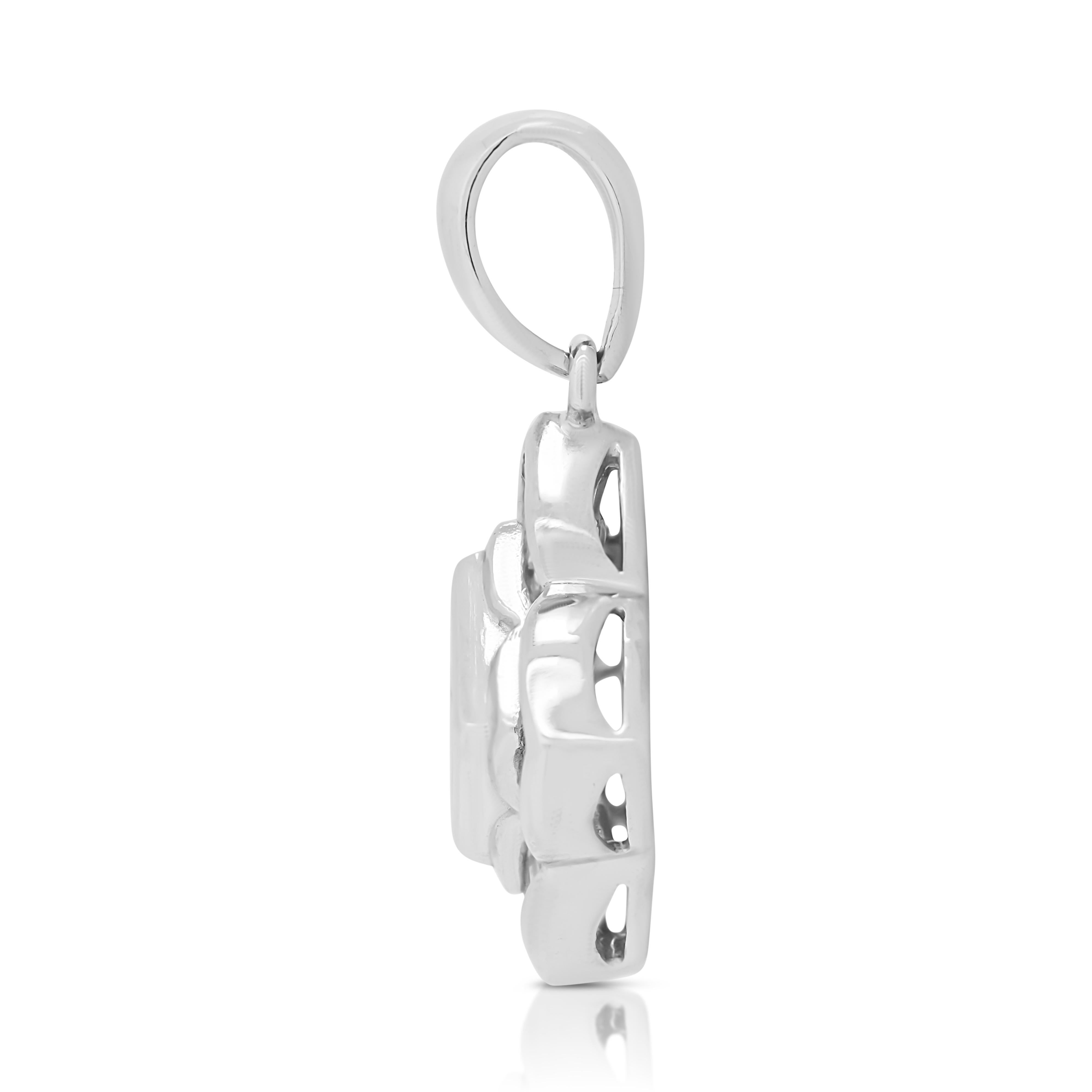 Pendentif étincelant en or blanc 18 carats avec diamant naturel de 0,78 carat Pour femmes en vente