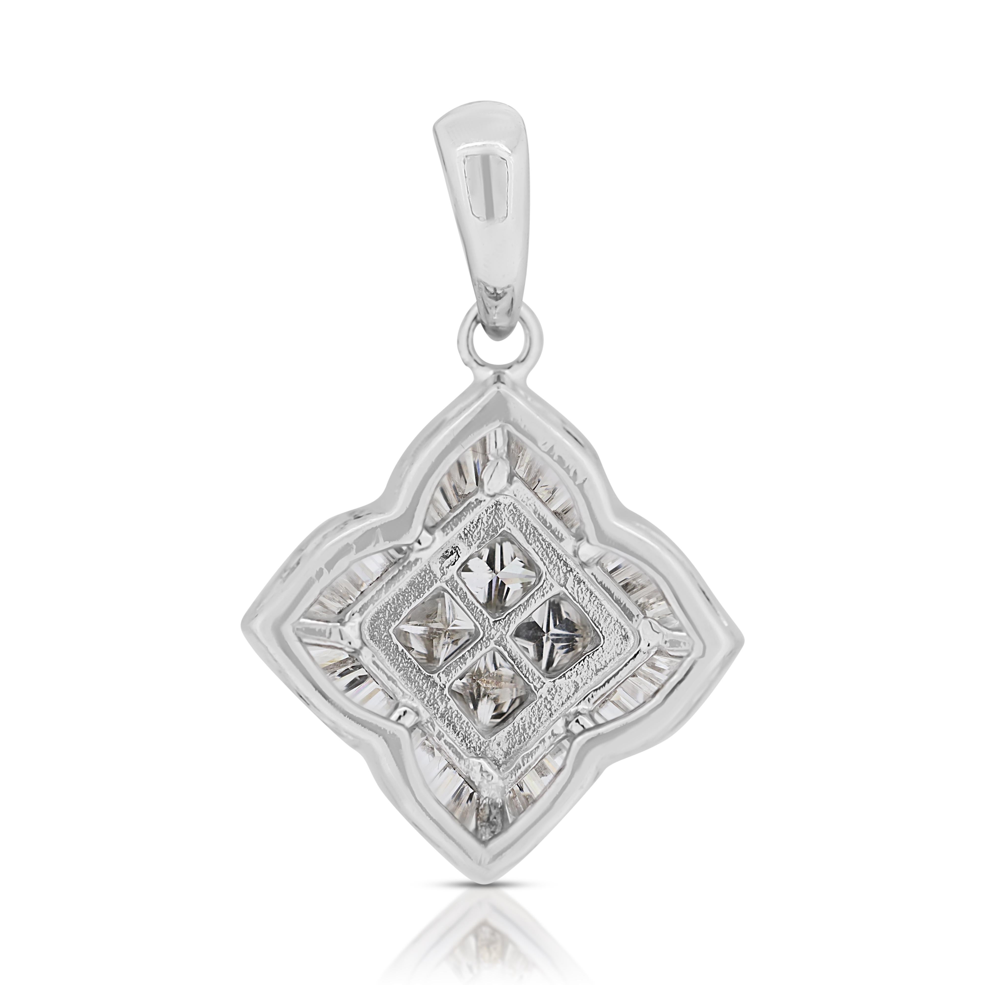 Pendentif étincelant en or blanc 18 carats avec diamant naturel de 0,78 carat en vente 1