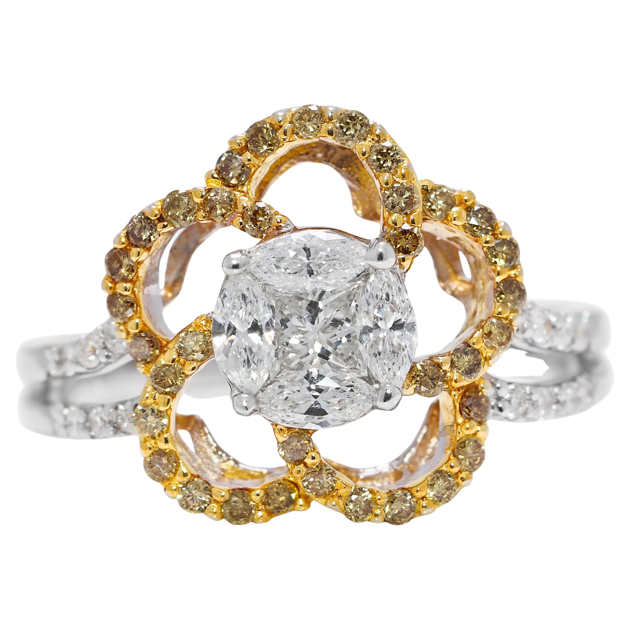 Sparkling 0.82ct Floral Diamond Ring in 18K Two-Toned Gold For Sale