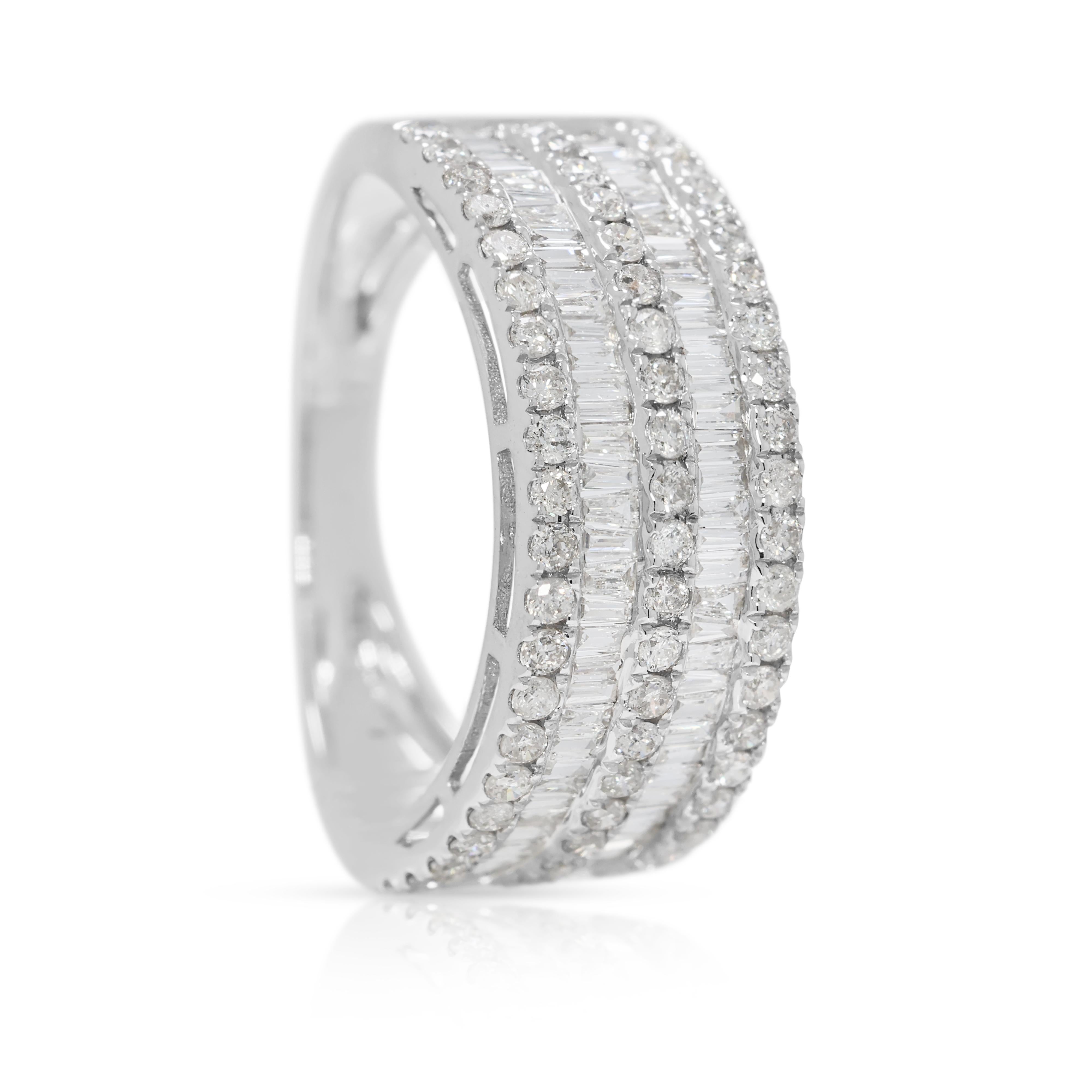 Funkelndes 0,84ct Naturdiamant-Multi-Row-Band aus 18K Weißgold im Angebot 1