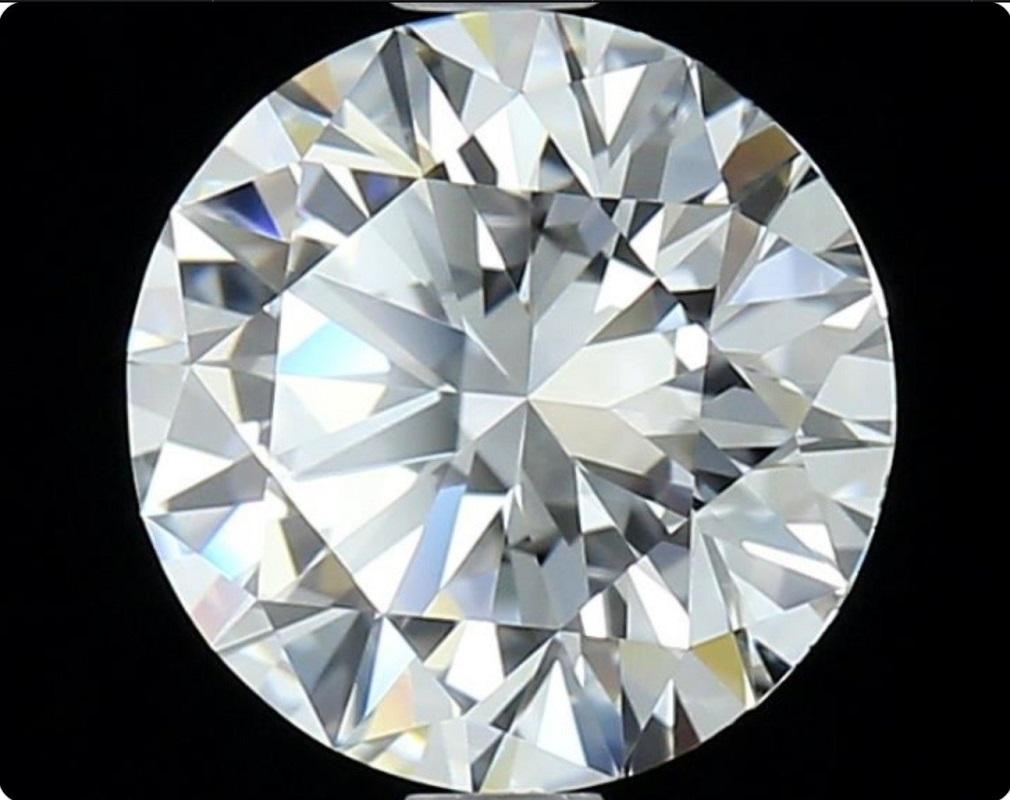 1 Brillante diamante natural de talla brillante redondo de 0,93 quilates H IF de talla excelente. Este diamante viene con certificado GIA y número de inscripción láser.

SKU: C-DSPV-167352-5
GIA 6451128982