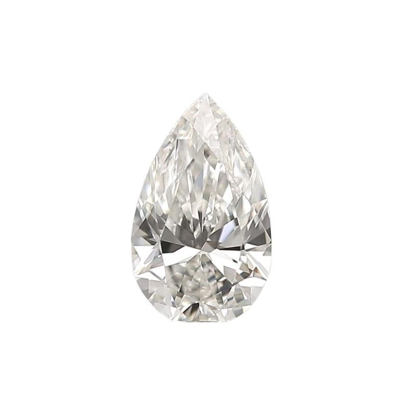 Diamant brillant poire naturel de 0,81 carat I VS1 classé par le laboratoire IGI avec une coupe et un éclat magnifiques. Ce fait est accompagné d'un certificat IGI scellé dans un blister de sécurité et d'un numéro d'inscription au laser.

IGI