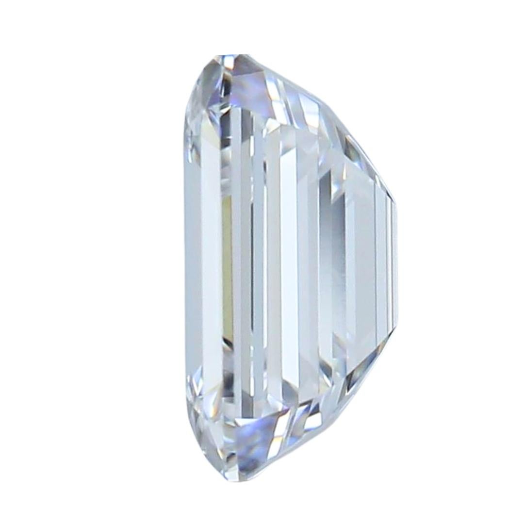 Sparkling 1.01ct Ideal Cut Emerald-Cut Diamond - GIA Certified In New Condition For Sale In רמת גן, IL