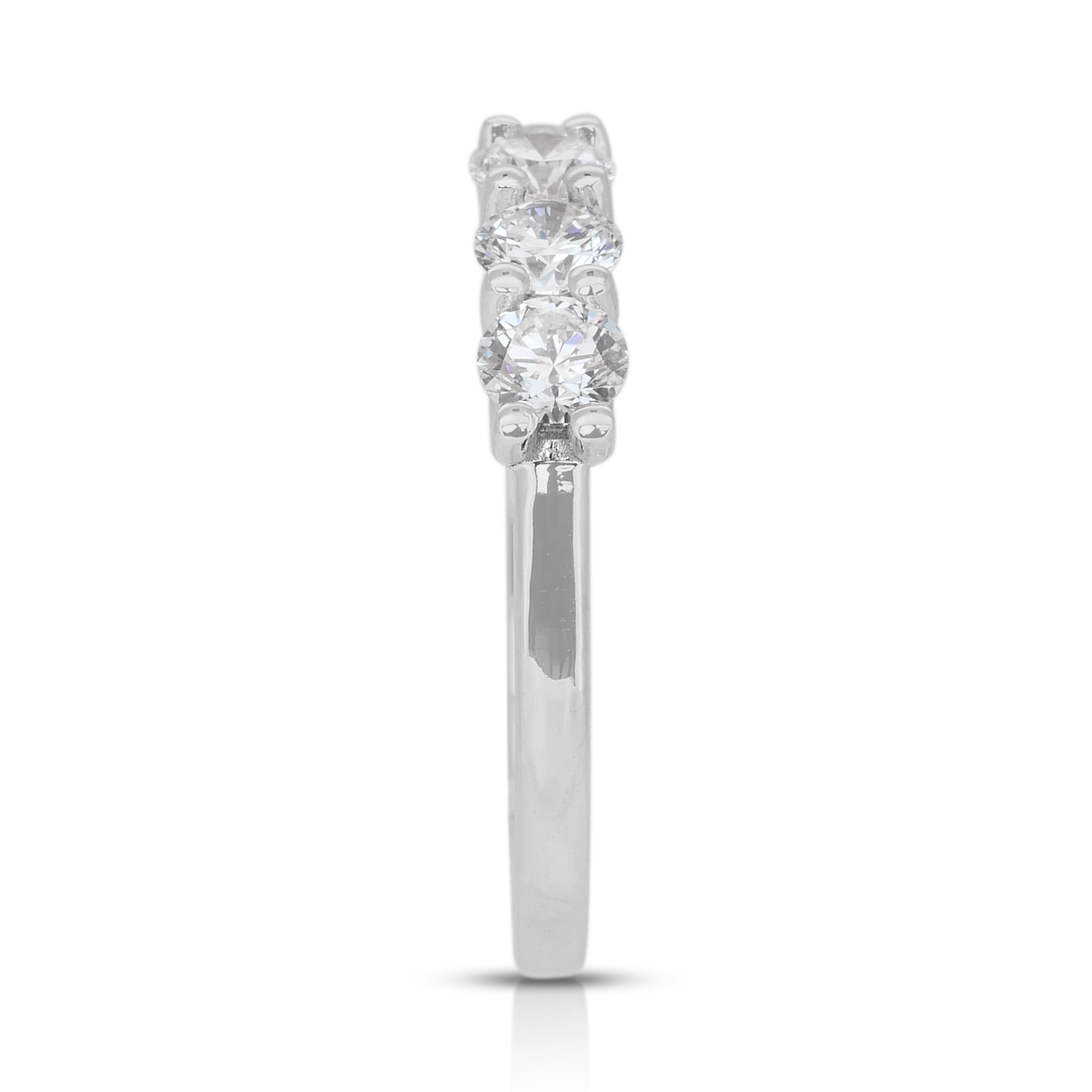 Sparkling 1,01 Karat Dreifacher ausgezeichneter Diamantring mit 5 Steinen im Idealschliff im Angebot 1