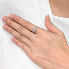 Bague en or jaune 18k avec halo de diamants naturels de 1,02ct