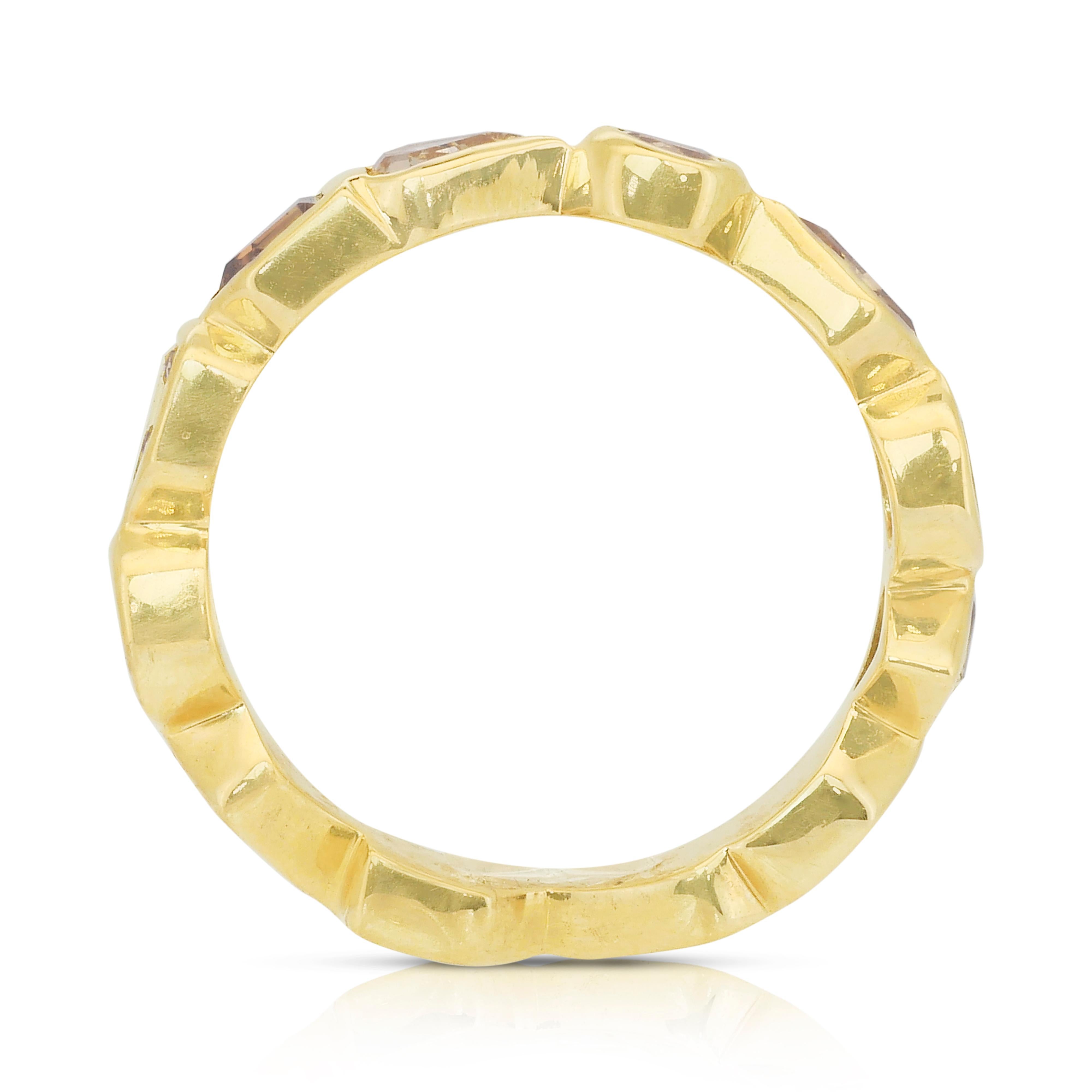 Scintillante anello con 1,13 carati di diamanti colorati in oro giallo 18 carati - Certificato IGI in vendita 4