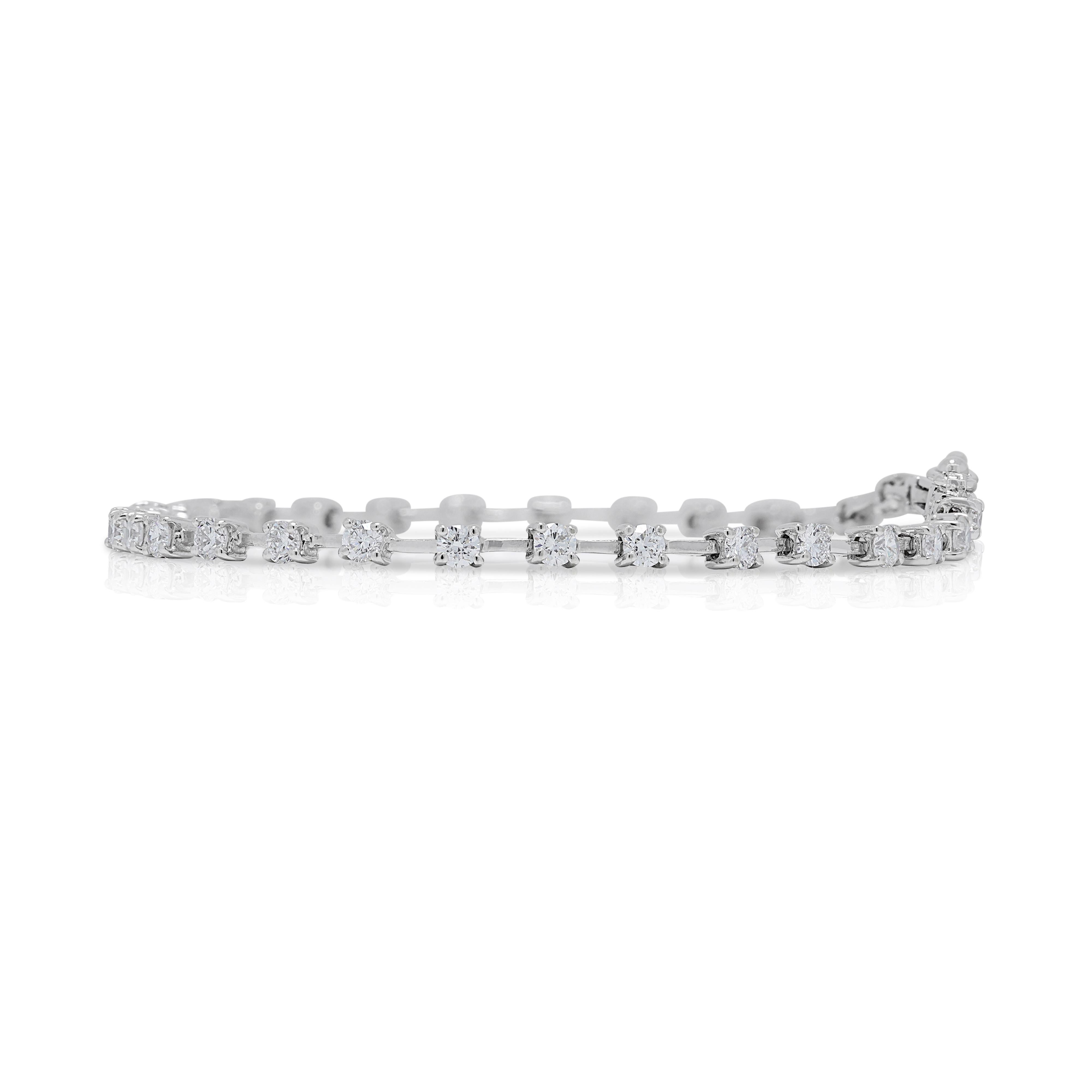 Sparkling 1.28ct Diamond Tennis Bracelet in 18K White Gold In Excellent Condition In רמת גן, IL