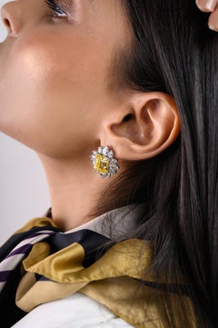 Sparkling 13 Carat Yellow Cubic Zirconia Wedding Studs Earring for Her in Silver