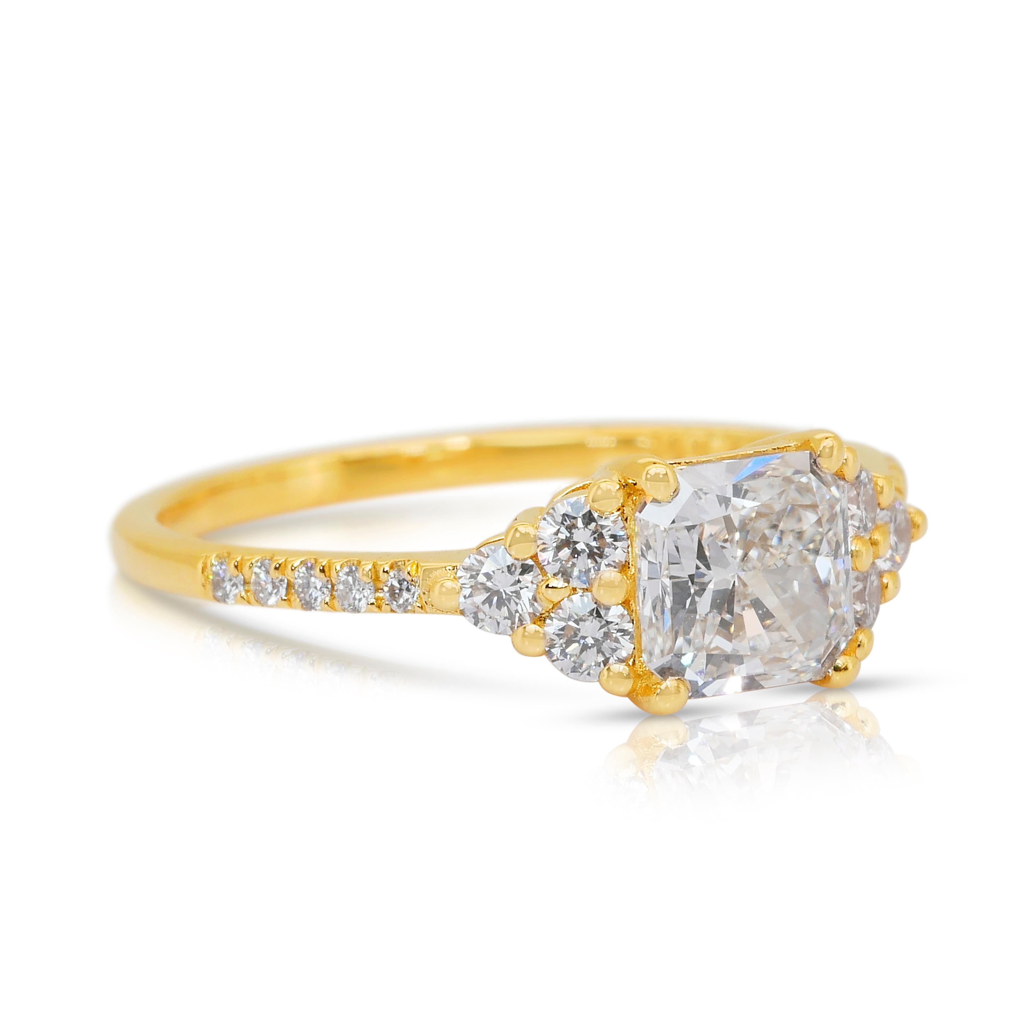 Taille carrée Bague en or jaune 18k avec 1.36ct de diamants - IGI Certified en vente