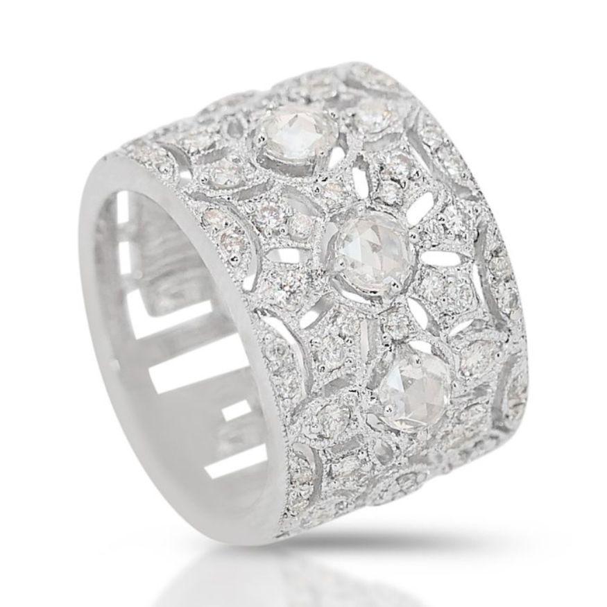 Sparkling 1.39 Carat Antique style Diamond Ring in 18K White Gold For Sale 2