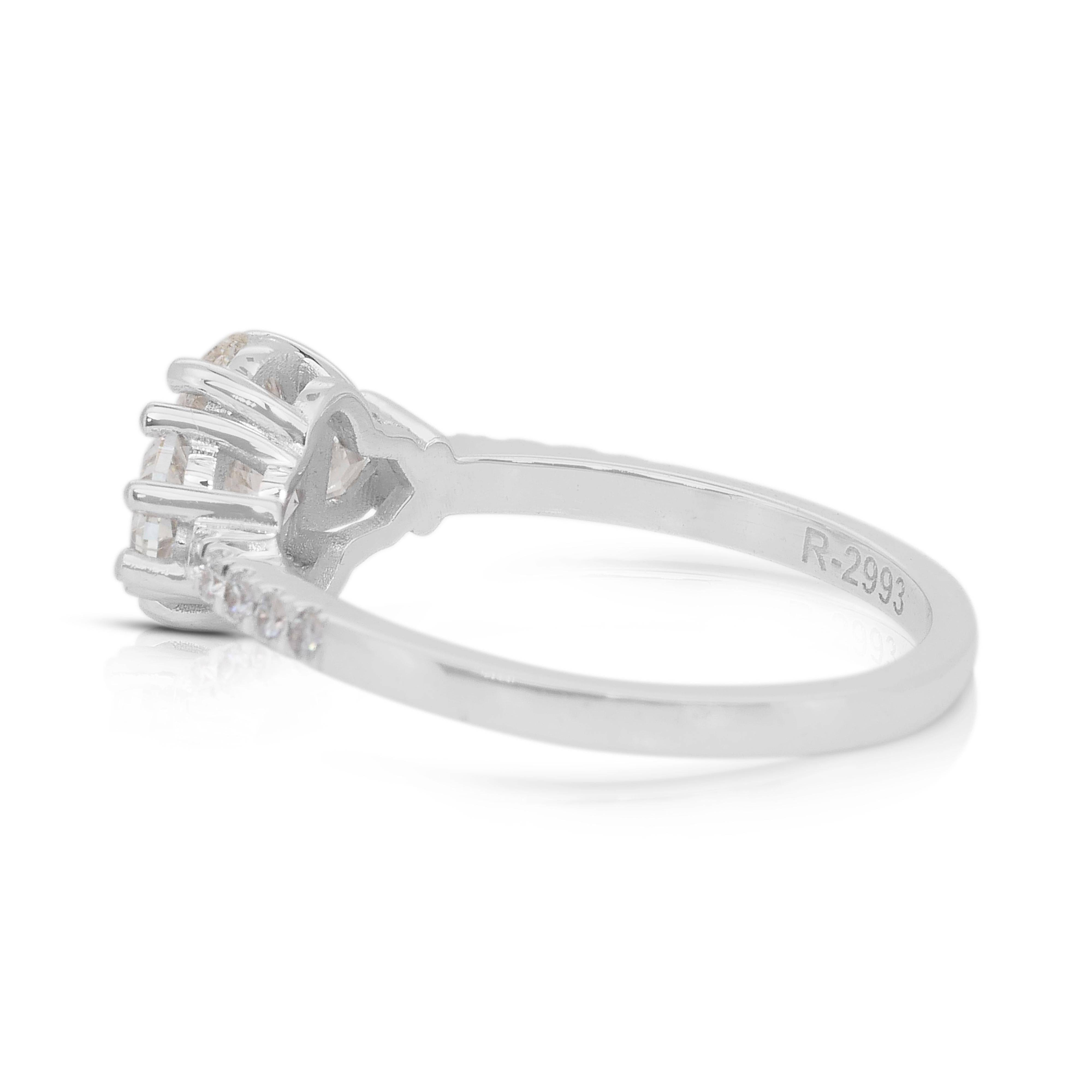 Funkelnde 1,49ct Diamanten 3-Stein-Ring in 18k Weißgold - IGI zertifiziert Damen im Angebot