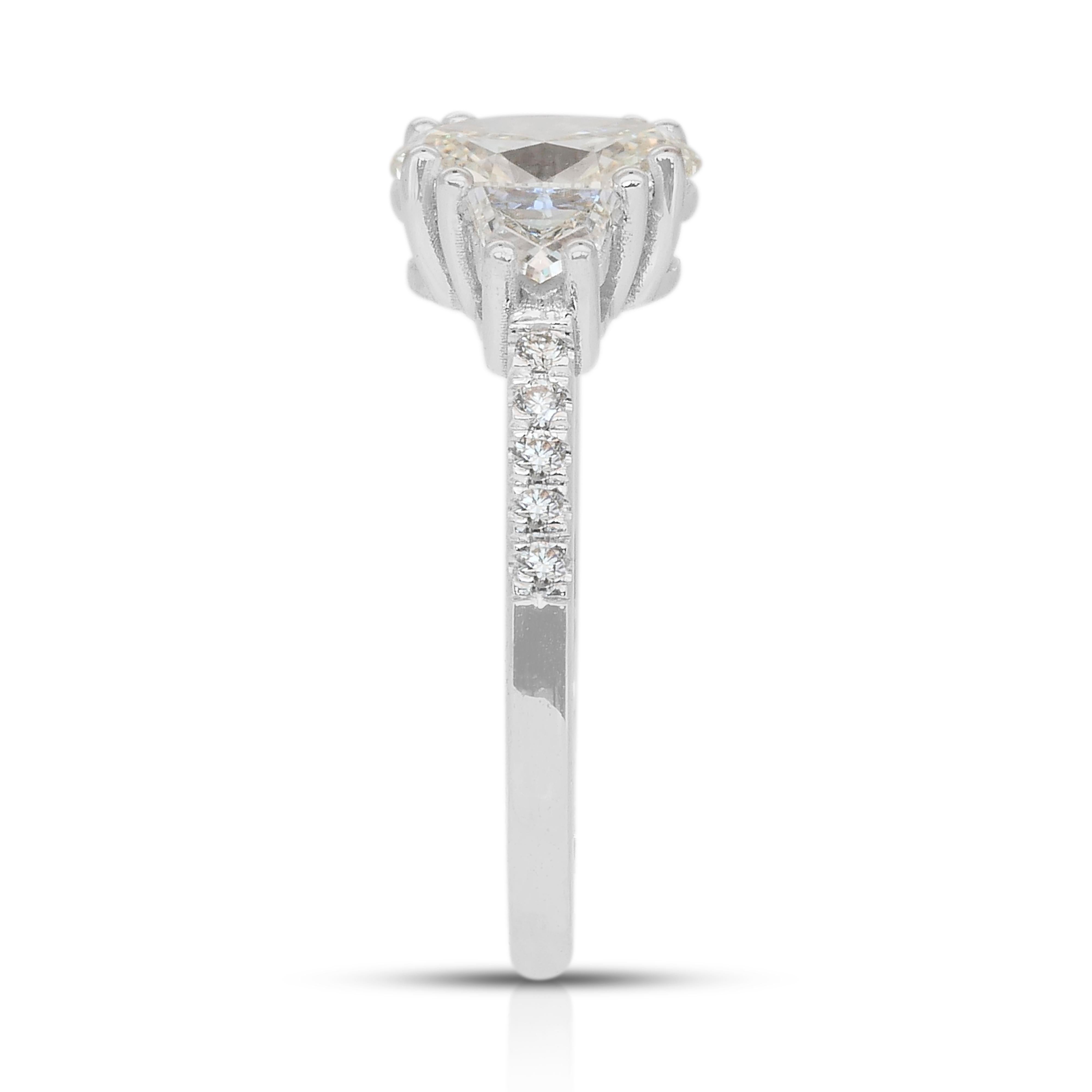 Funkelnde 1,49ct Diamanten 3-Stein-Ring in 18k Weißgold - IGI zertifiziert im Angebot 1