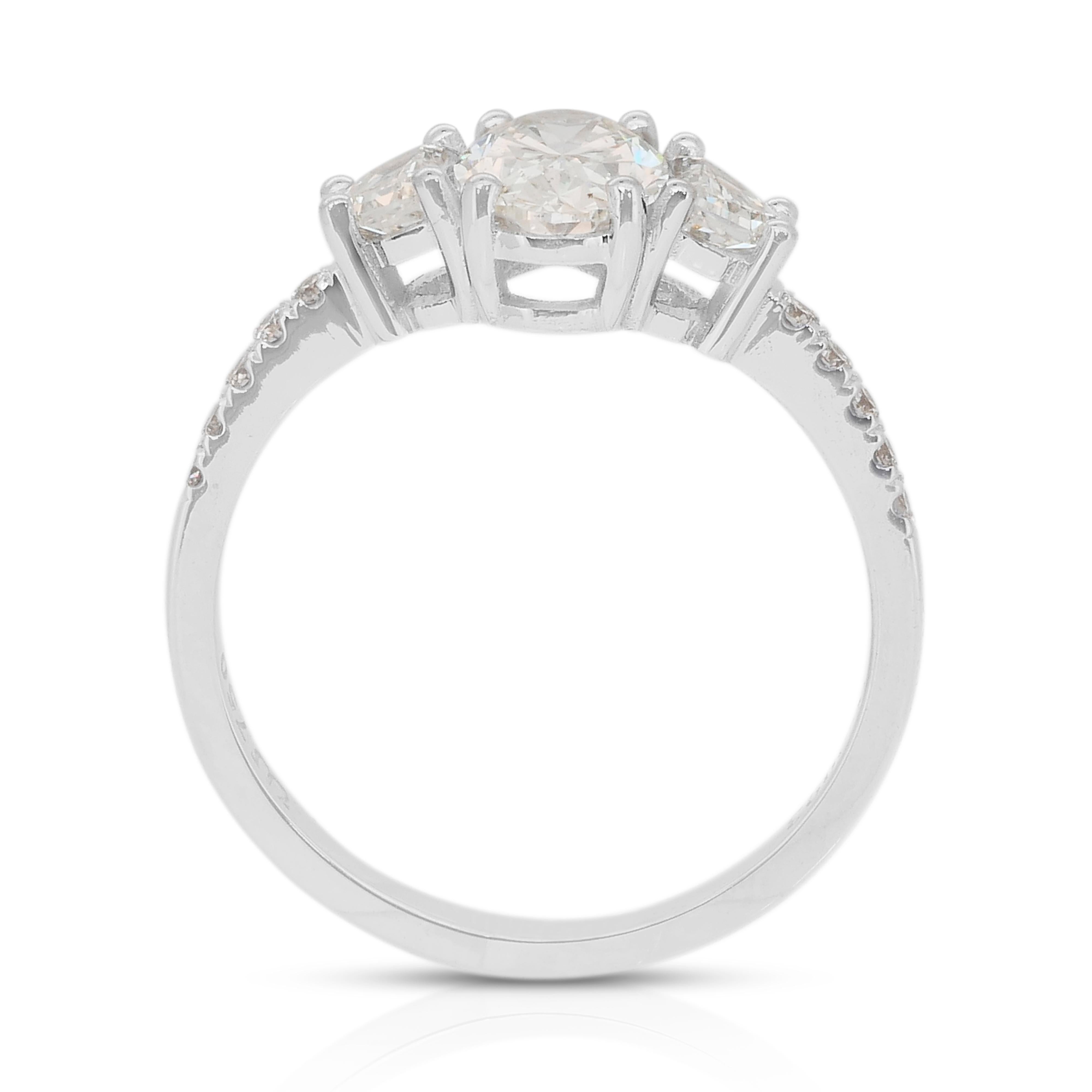 Funkelnde 1,49ct Diamanten 3-Stein-Ring in 18k Weißgold - IGI zertifiziert im Angebot 3