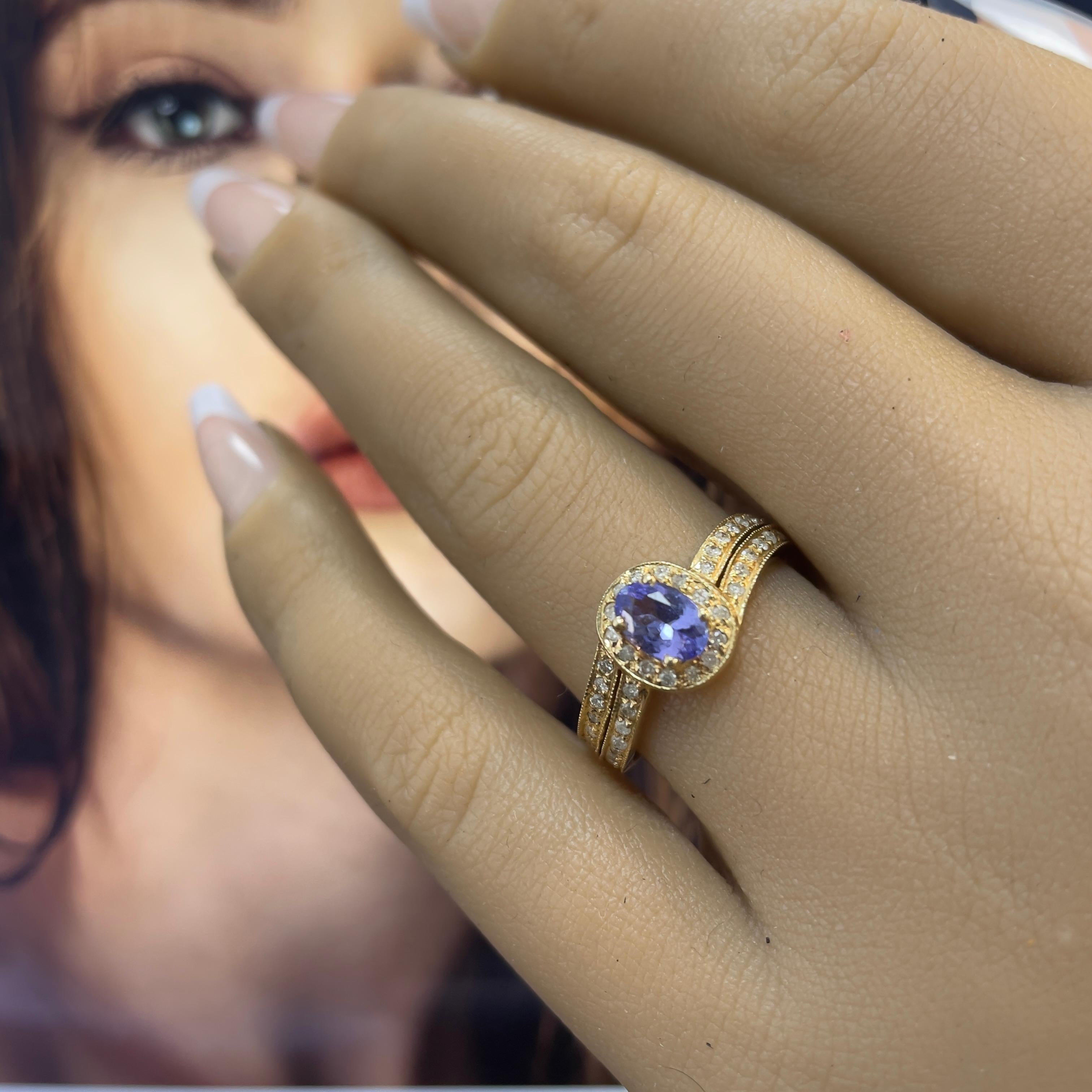 Sparkling 14k Yellow Gold Tanzanite and Diamond Ring For Sale 1