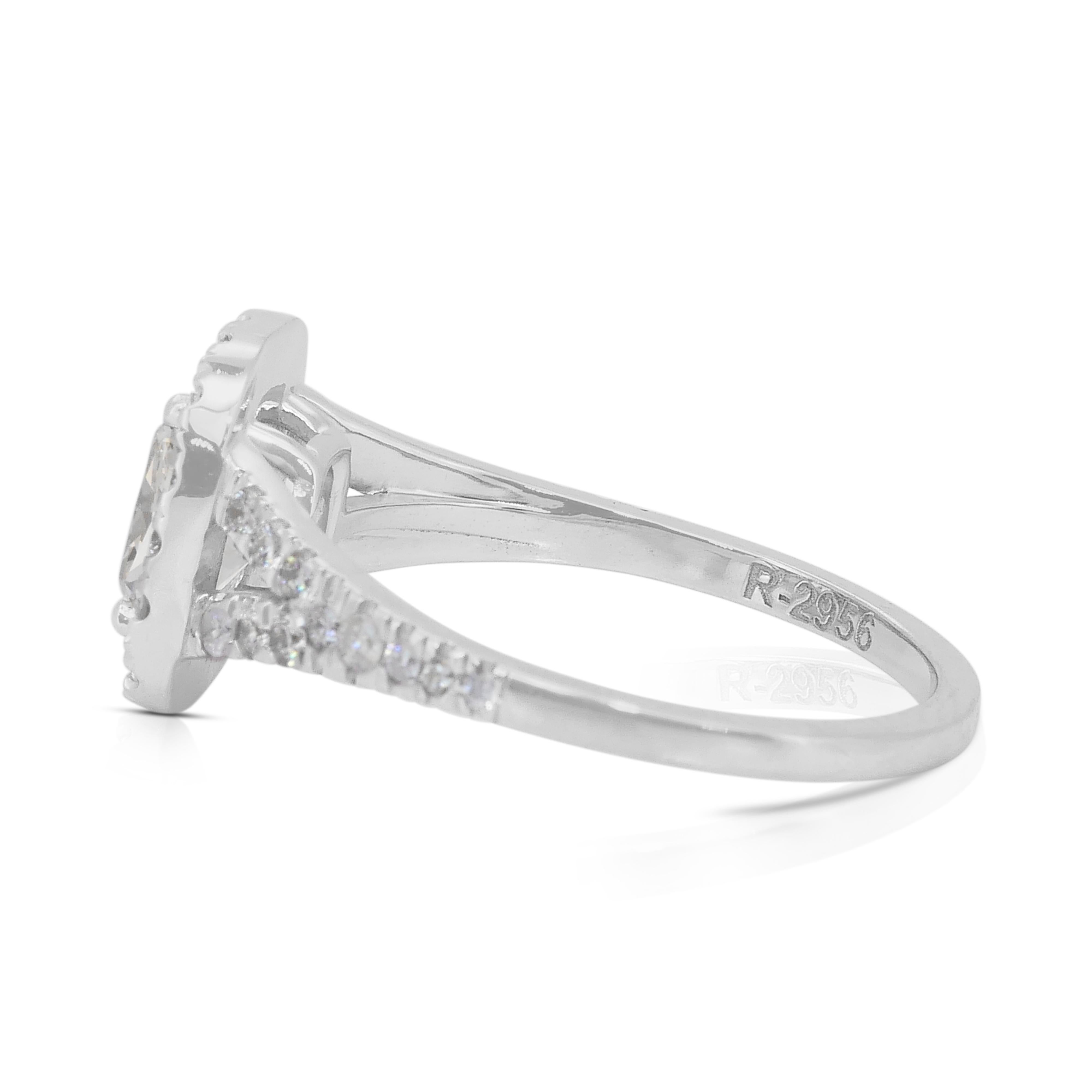 Funkelnder 1,52ct Diamanten Halo Ring in 18k Weißgold - IGI zertifiziert im Angebot 1