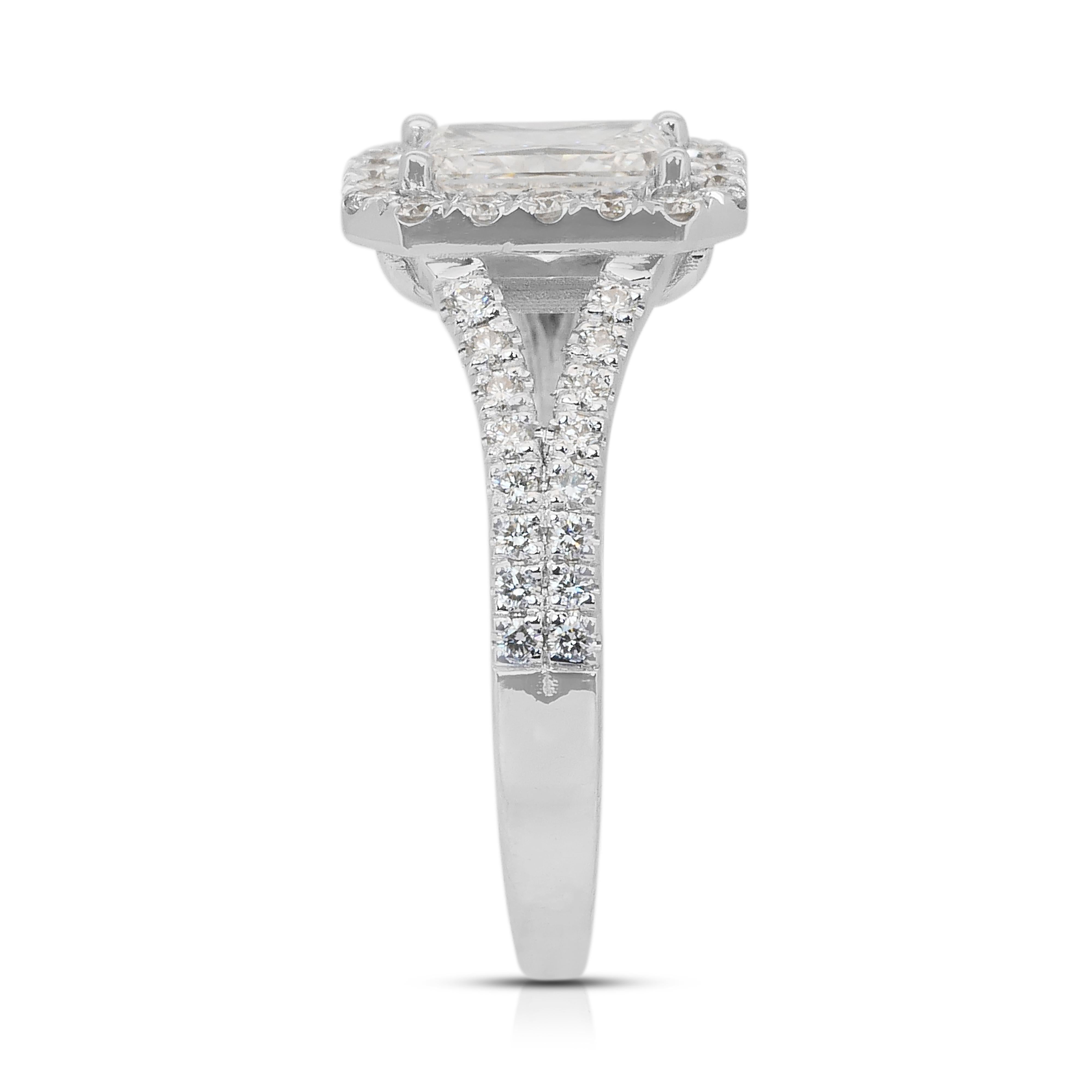Funkelnder 1,57ct Diamanten Halo Ring in 18k Weißgold - IGI zertifiziert im Angebot 2