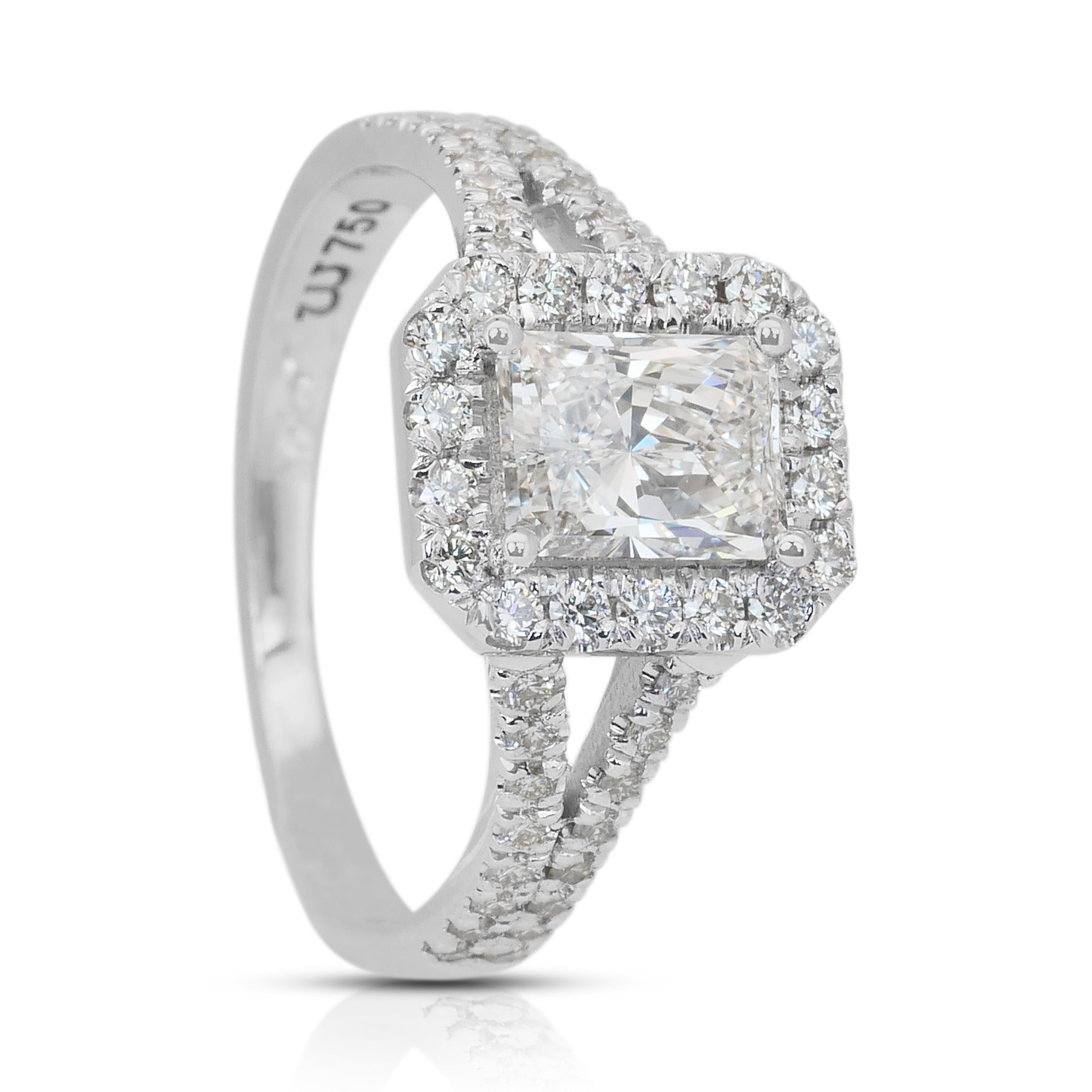 Funkelnder 1,57ct Diamanten Halo Ring in 18k Weißgold - IGI zertifiziert im Angebot 3