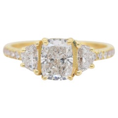 Sparkling 1.83ct Diamonds Pave Ring in 18k Yellow Gold - IGI Certified