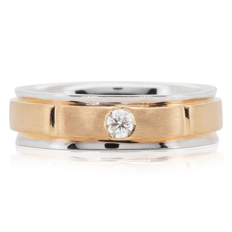 Round Cut Sparkling 18K White and Rose Gold Band Ring with 0.05 ct Natural Diamonds For Sale
